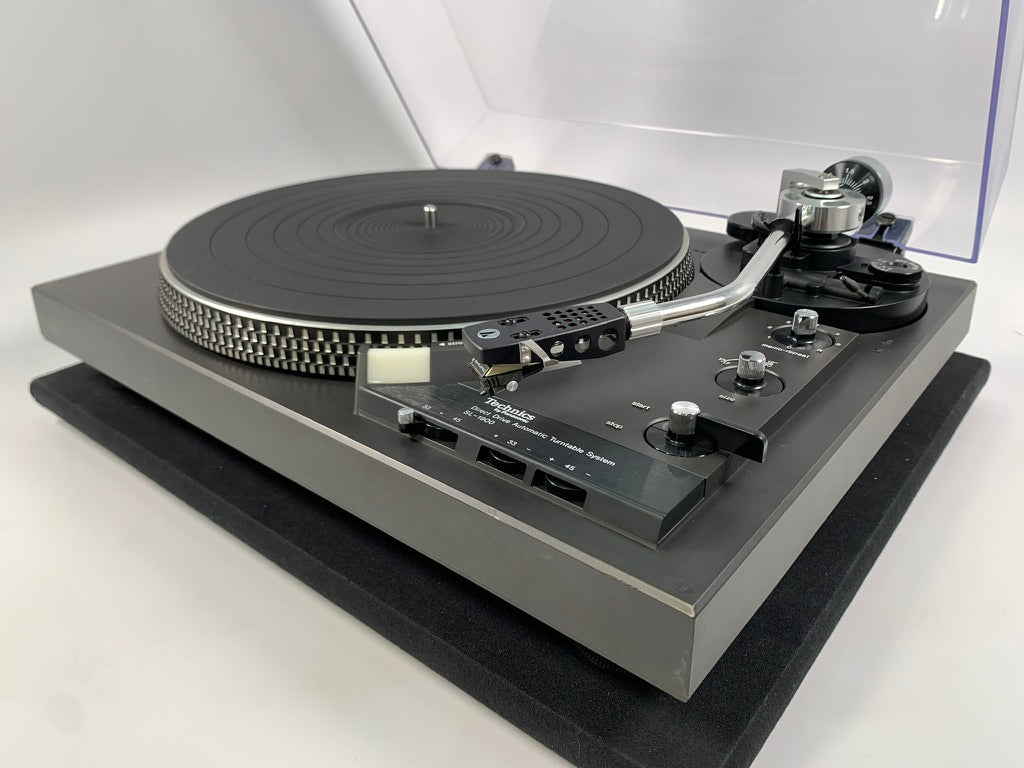 TECHNICS SL-1900 AUTOMATIC DD TURNTABLE W/SHURE CARTRIDGE & N97HE STYL