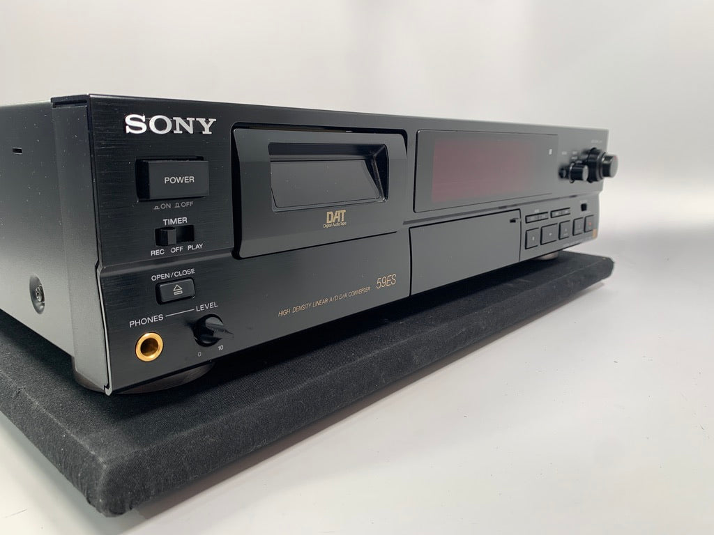 SONY DTC-59ES DIGITAL AUDIO TAPE DECK W/REMOTE & ORIGINAL BOX