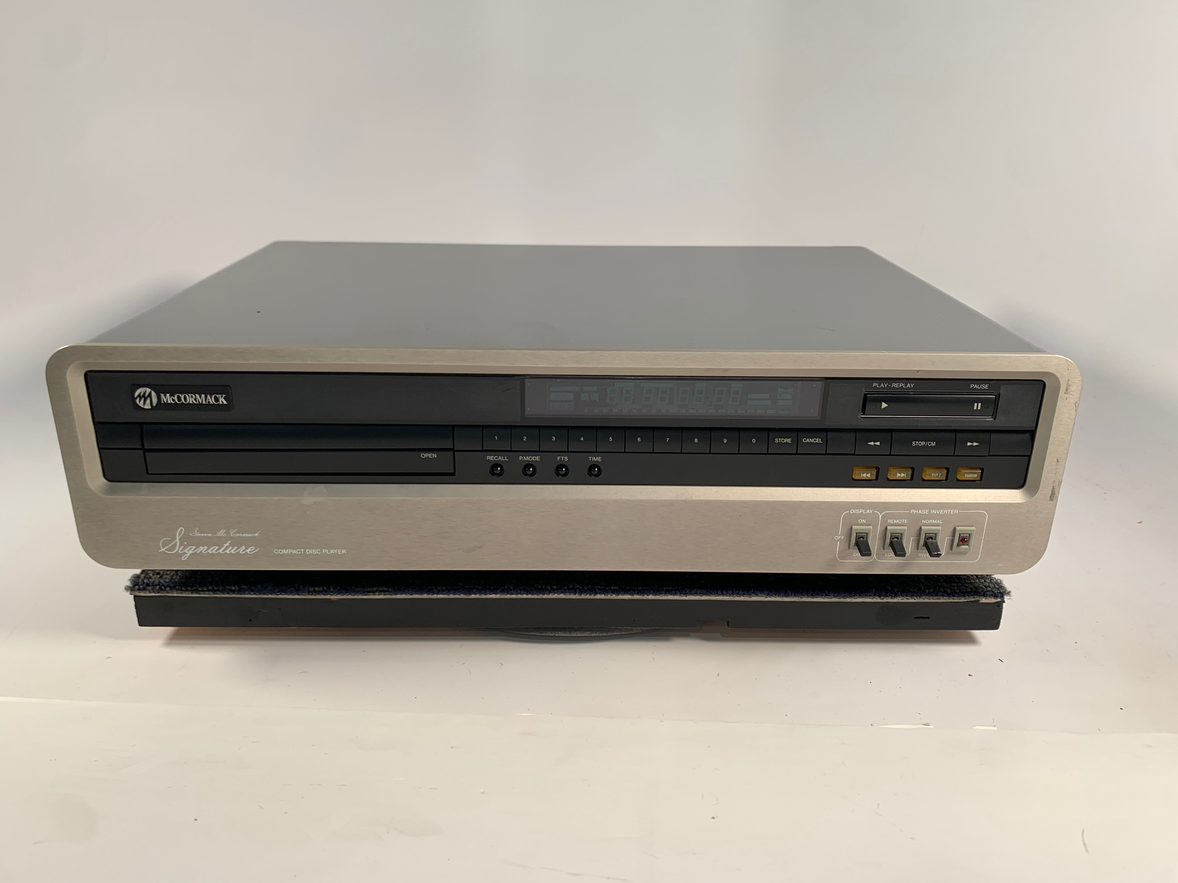 McCormick Mod Squad Signature CD Player for Part/Repair – Record