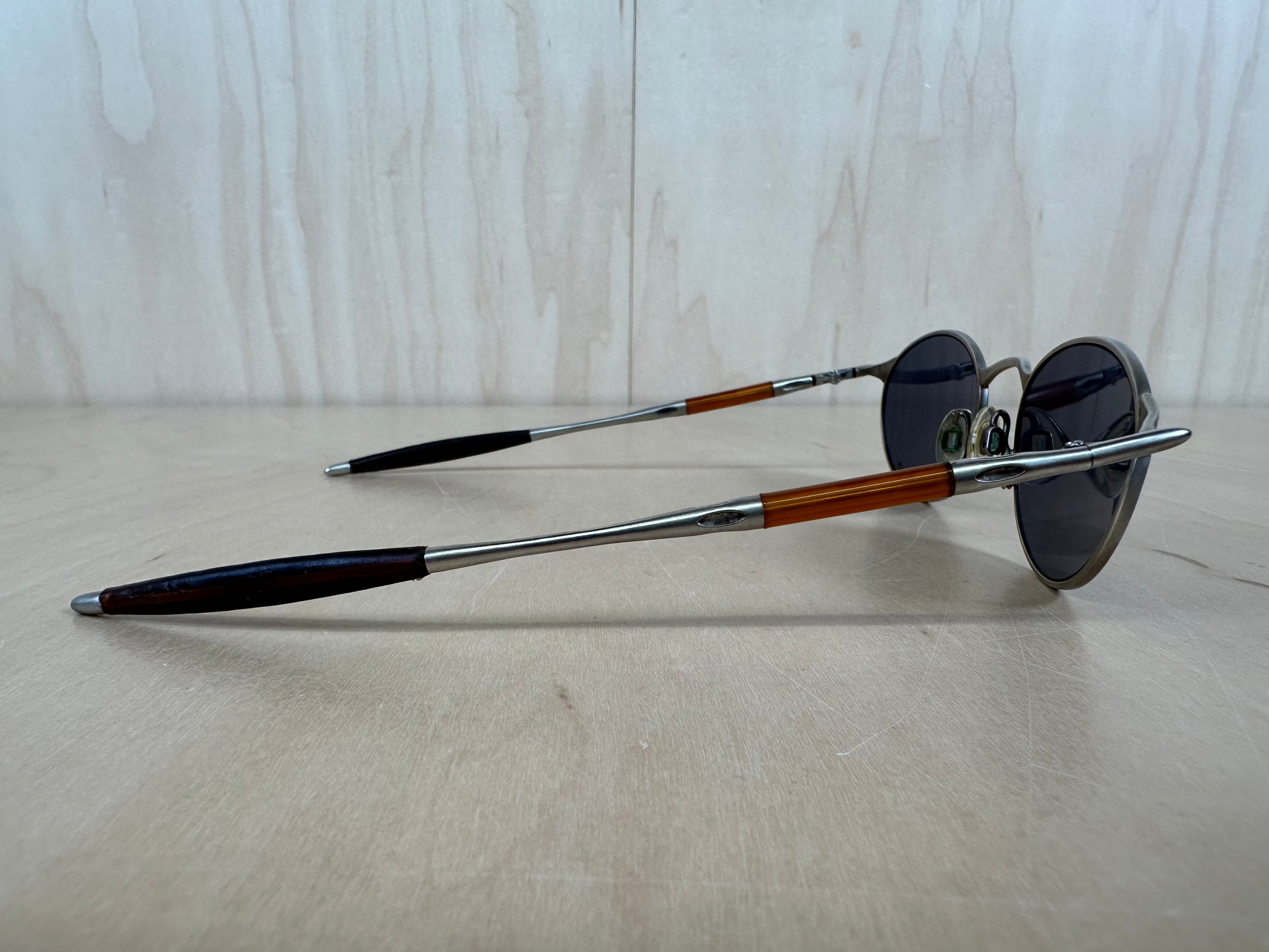 OAKLEY OO JORDAN E WIRE 49 20