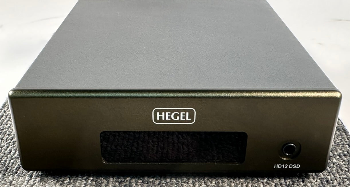 Hegel HD12 DSD DAC w/Remote