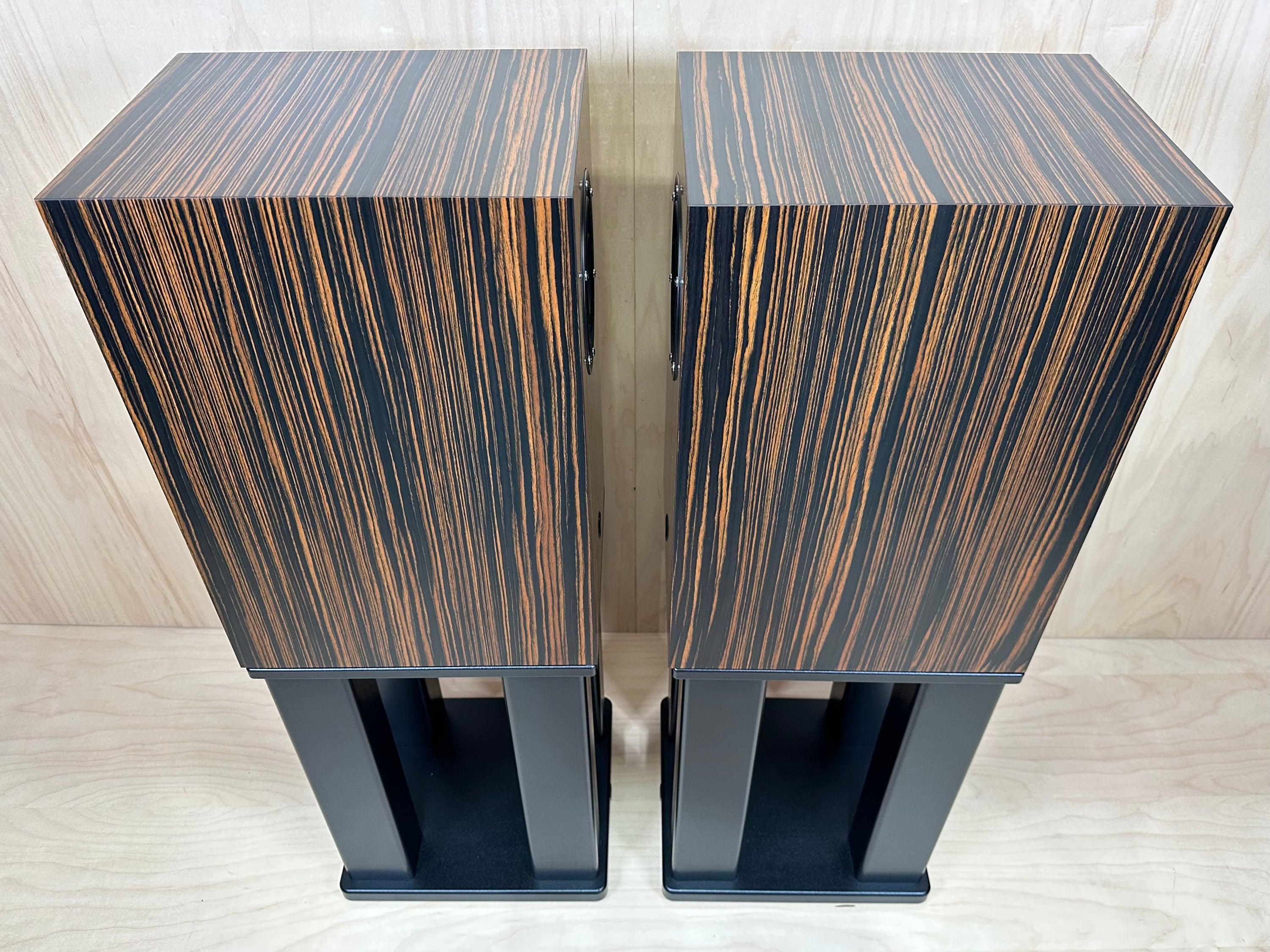 Omega Speaker Systems Super Alnico Monitors WITHOUT stands