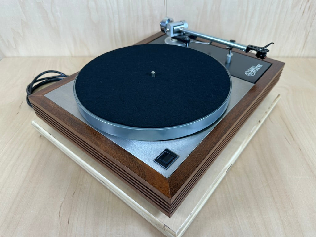 LP12 Linn Sondek Turntable w/Dynavector Karat 19A MKII