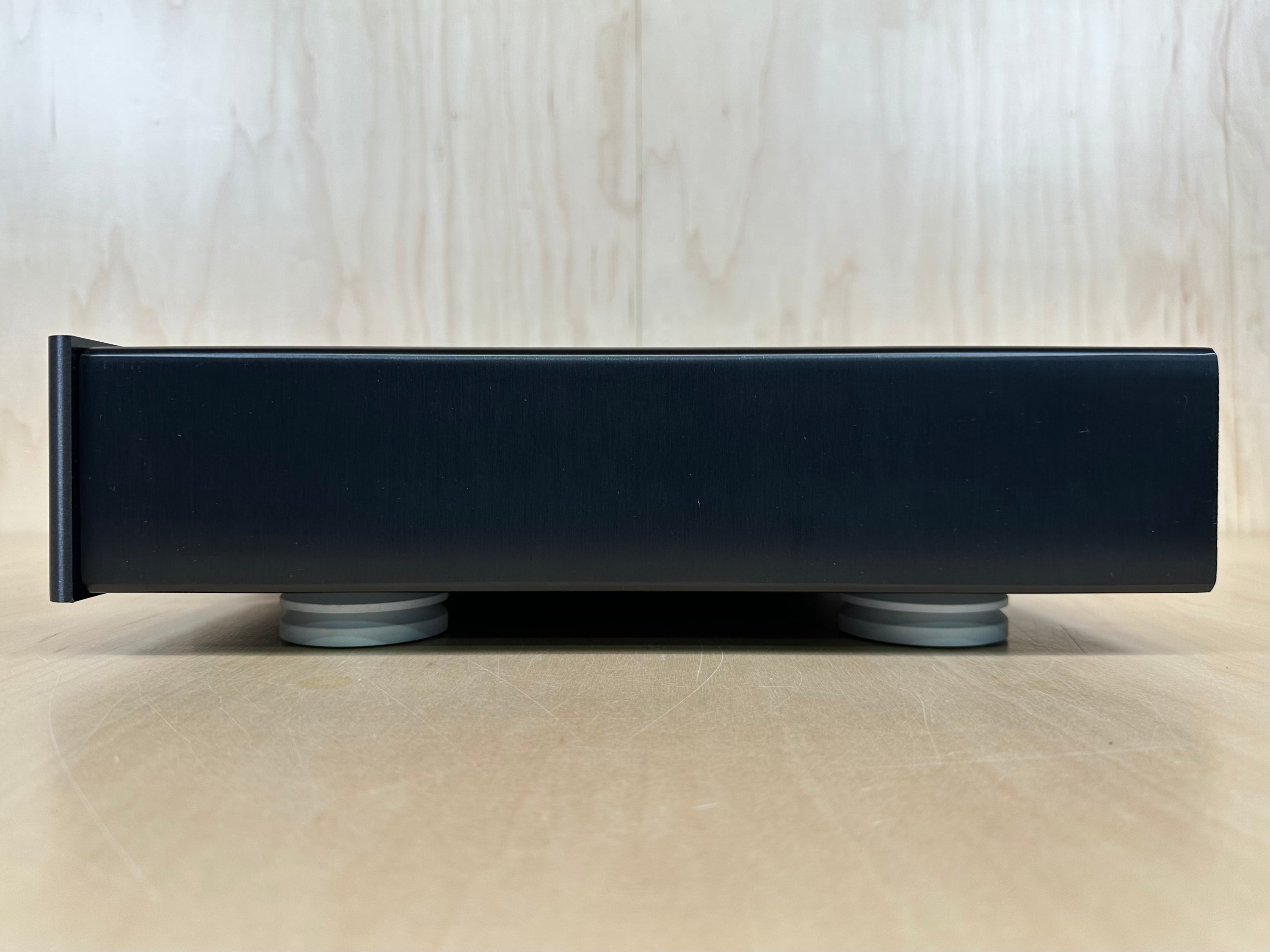 Mark Levinson 380S Preamplifier w/Remote