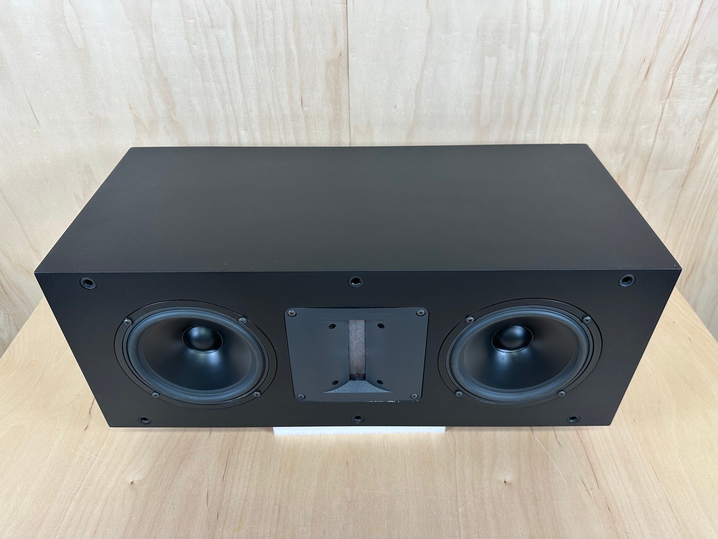 Apogee Acoustics Perseus Speaker