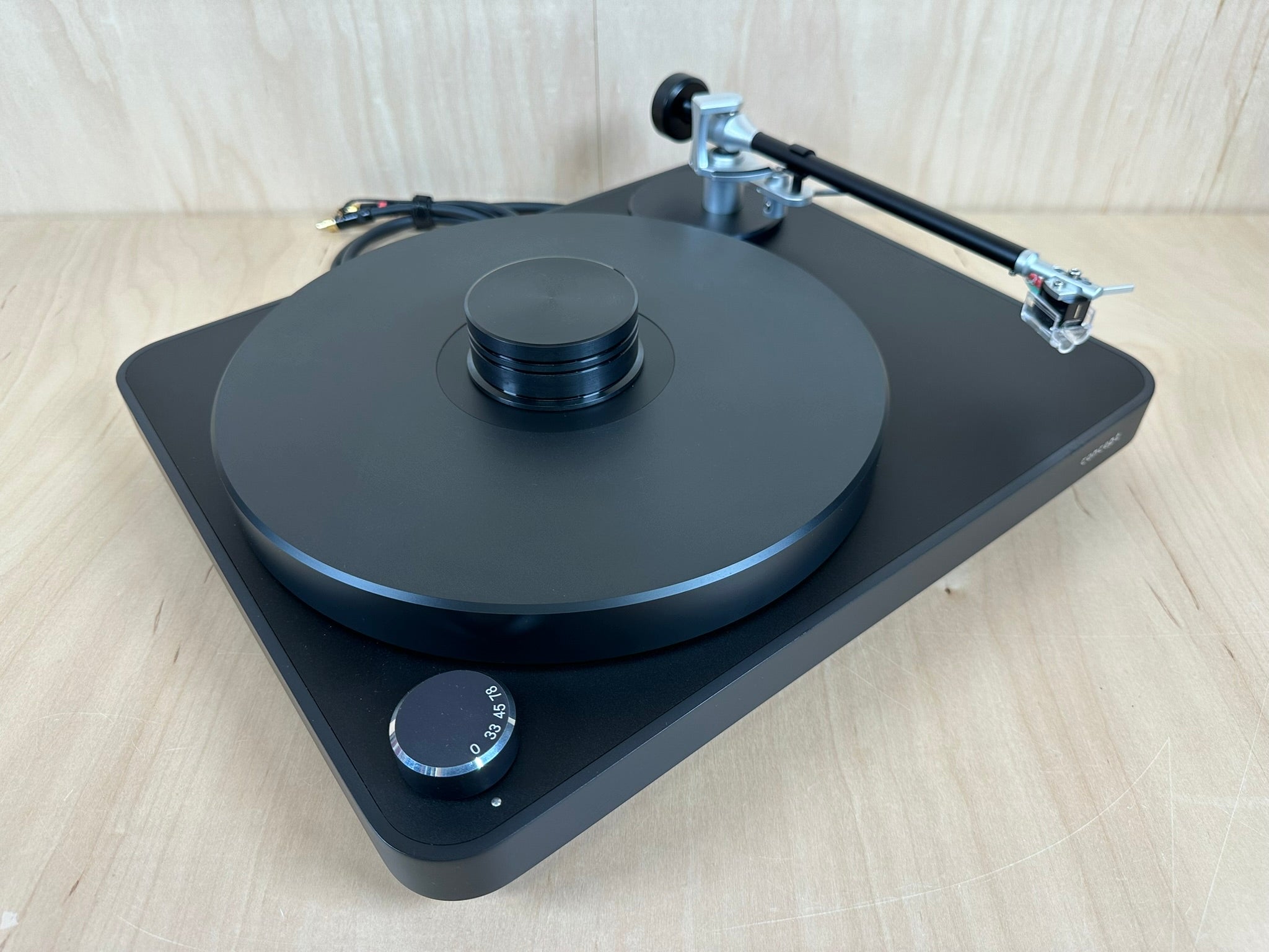 Clearaudio Concept Black Turntable w/Performer V2 Cartridge & MCRU Linear Power Supply and Dust Cover