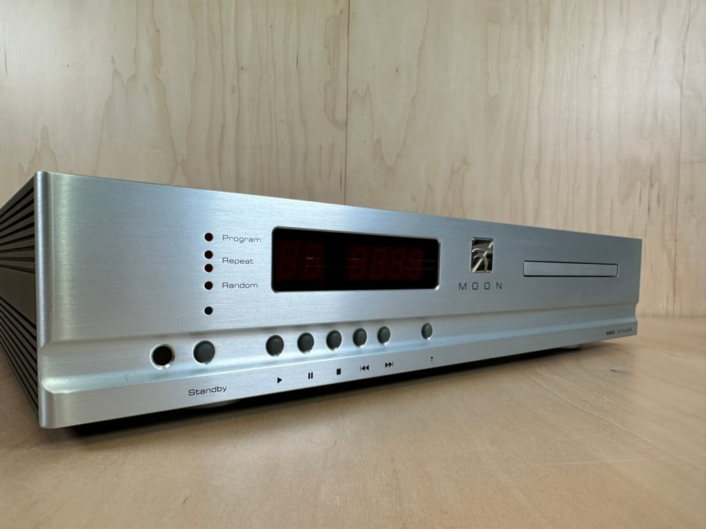 Moon 230D CD Player by Simaudio w/Remote