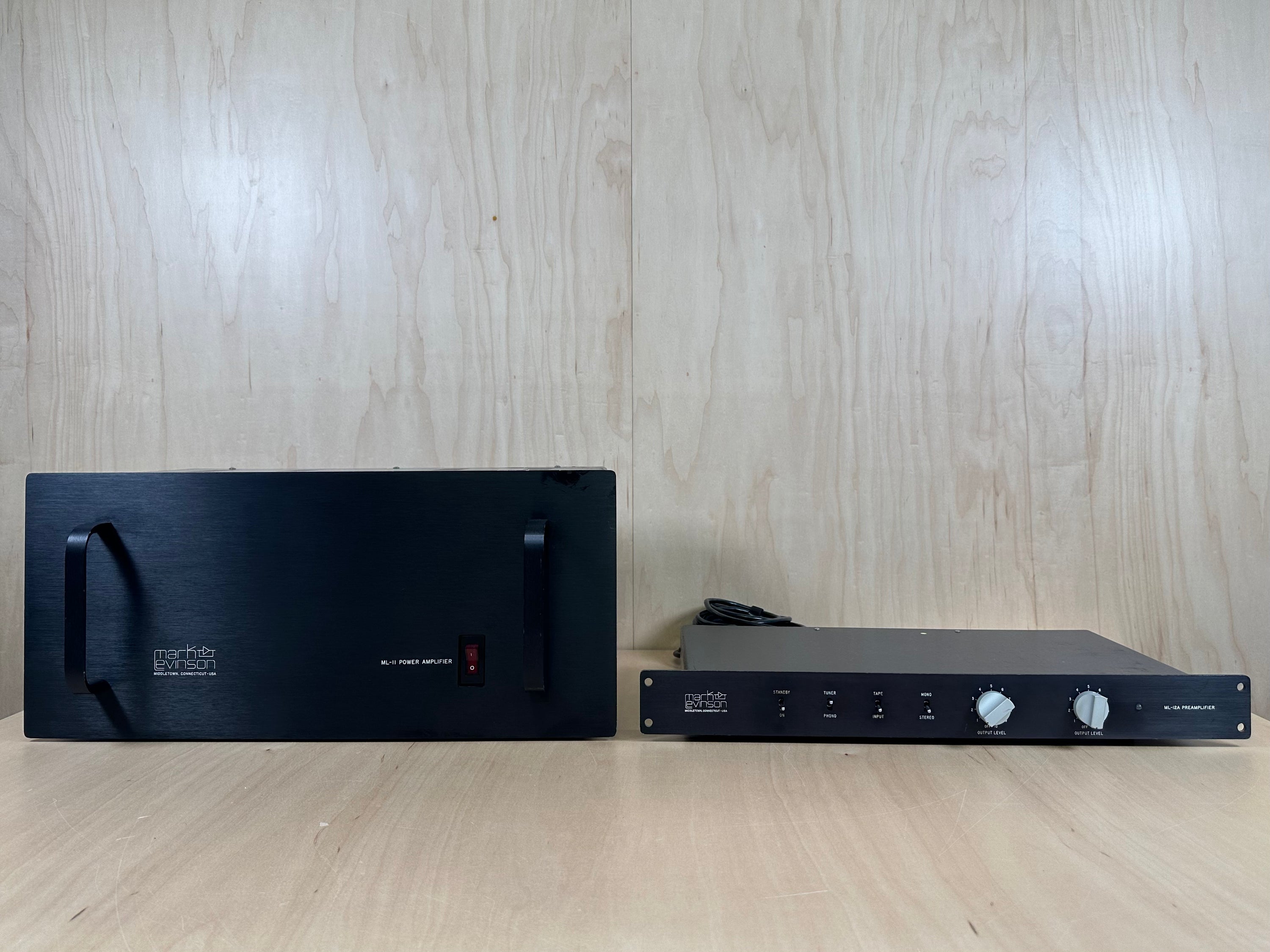 Mark Levinson ML-12A Preamp And ML-11 Power Amp READ