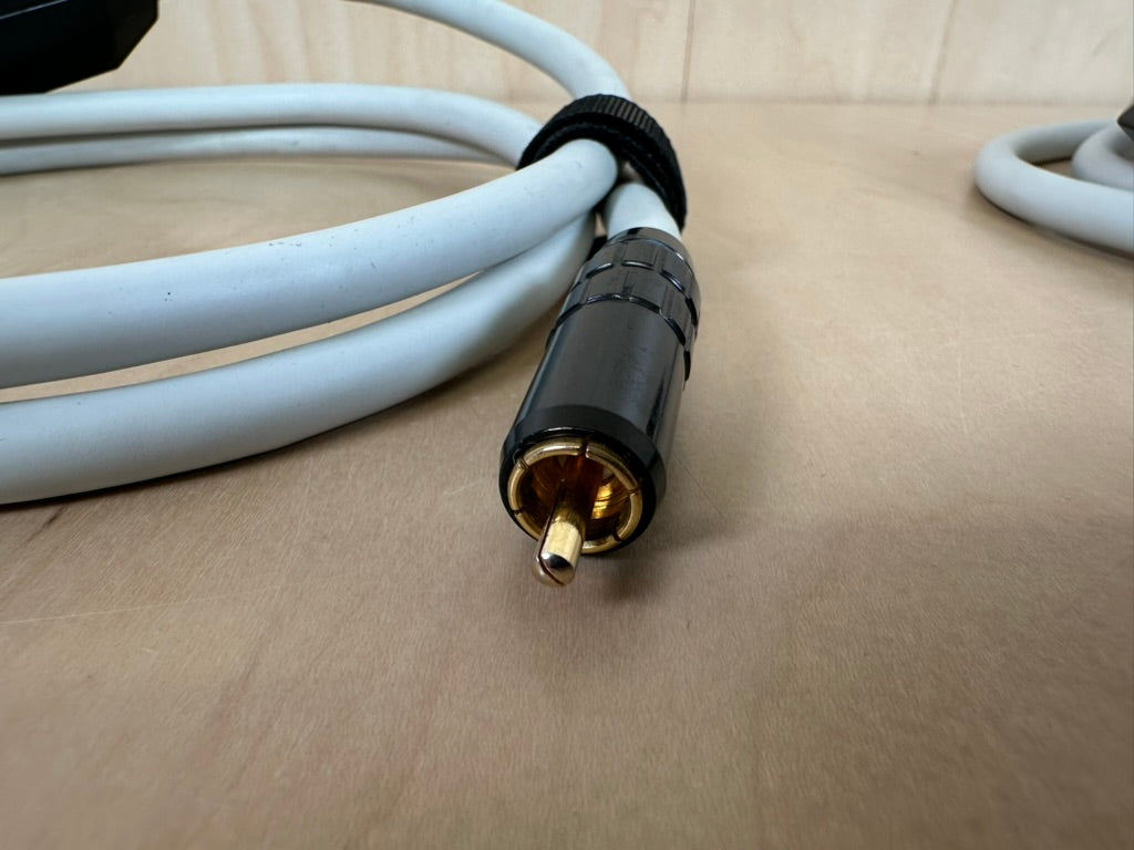 Transparent MusicLink Plus RCA Interconnects 1.5 meters