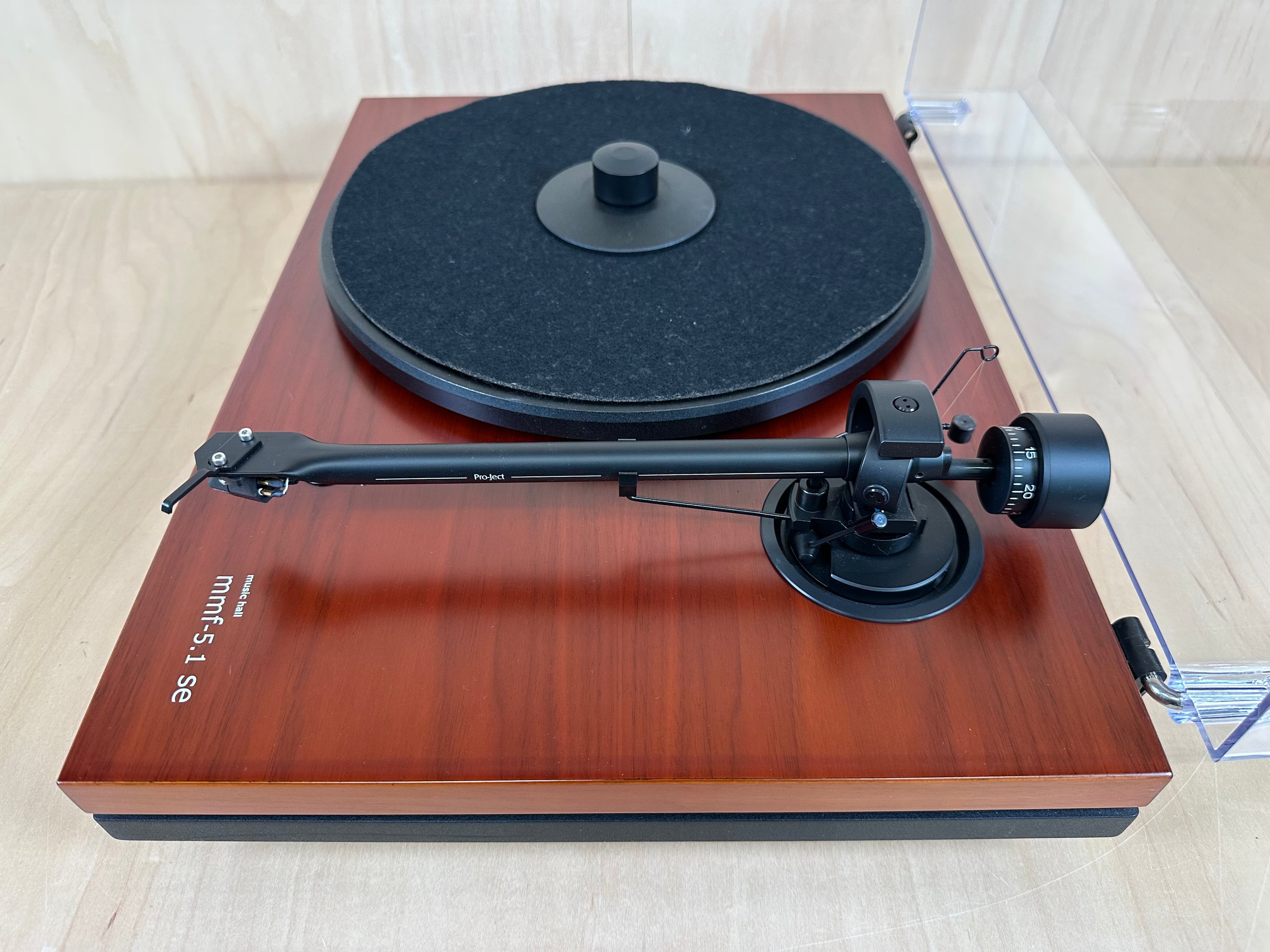 Music Hall mmf-5.1 SE Turntable w/Goldring 1022GX Cartridge