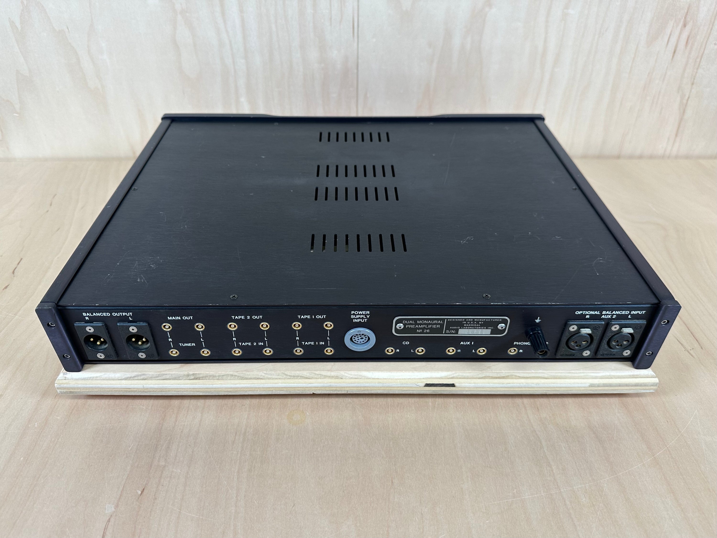 Mark Levinson Dual Monaural Preamplifier No.26 FOR PARTS
