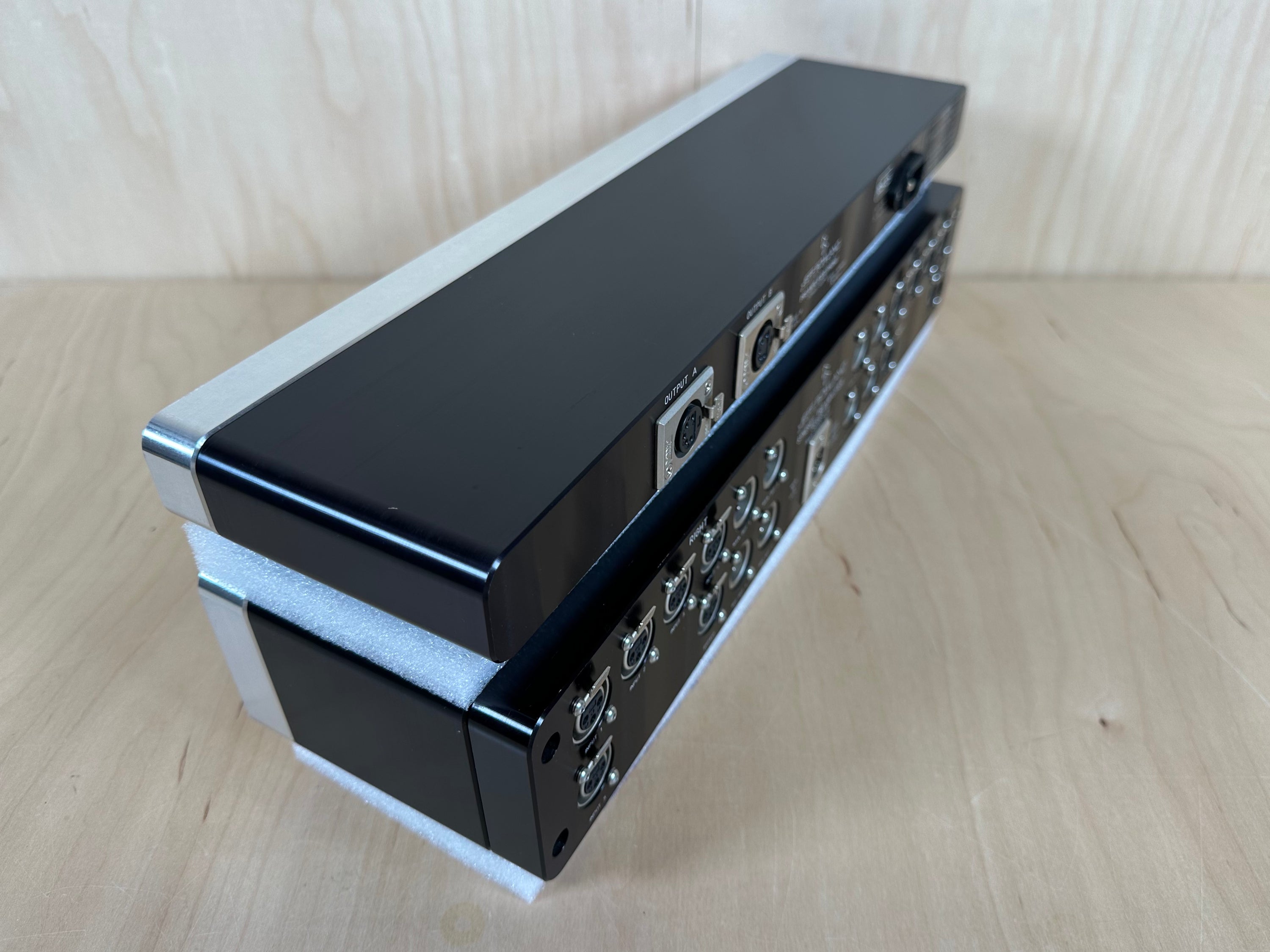 Jeff Rowland Synergy Series 2 Preamp w/Separate Power Supply