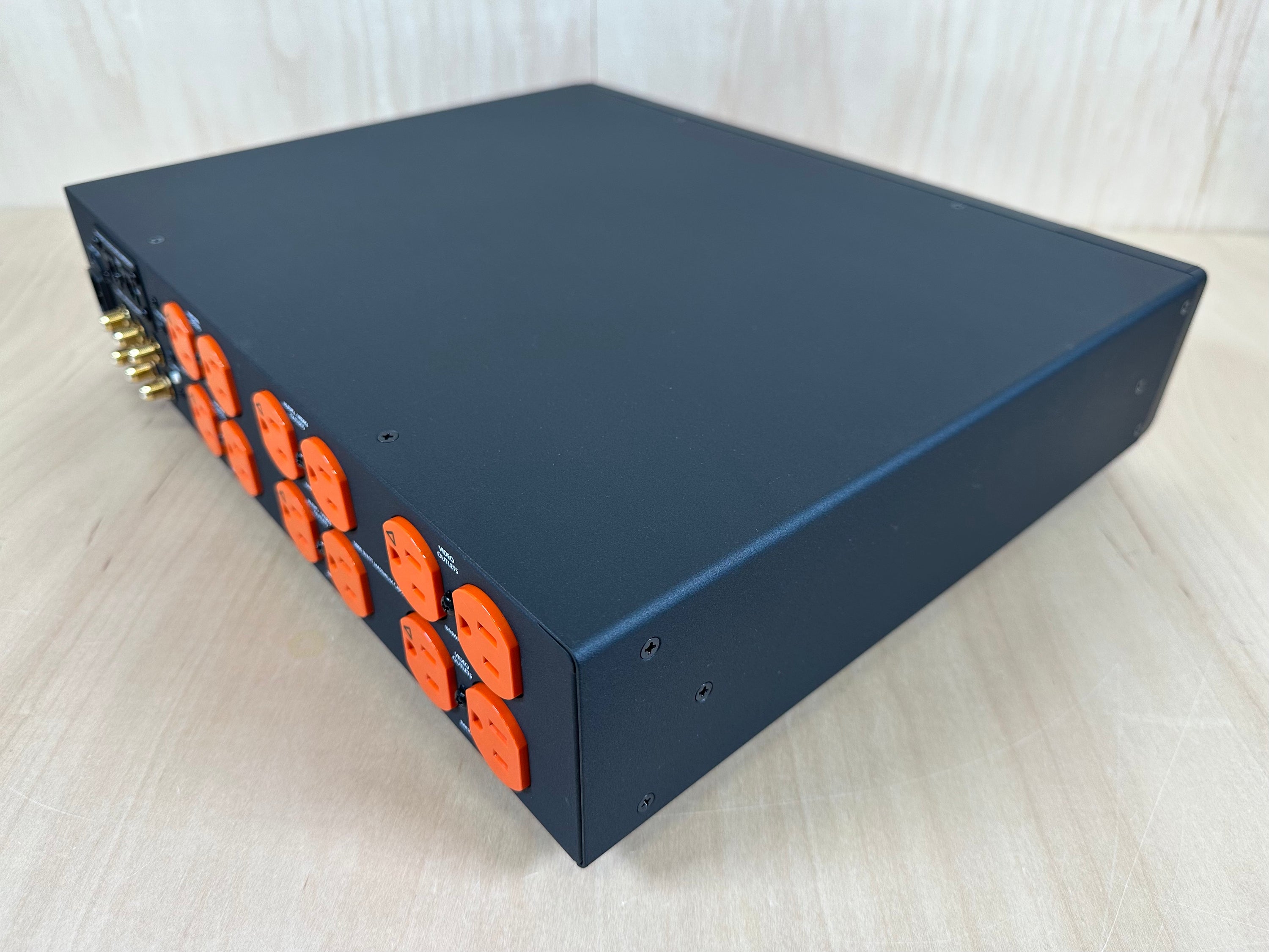Furman Elite-15PFI Linear Power Conditioner