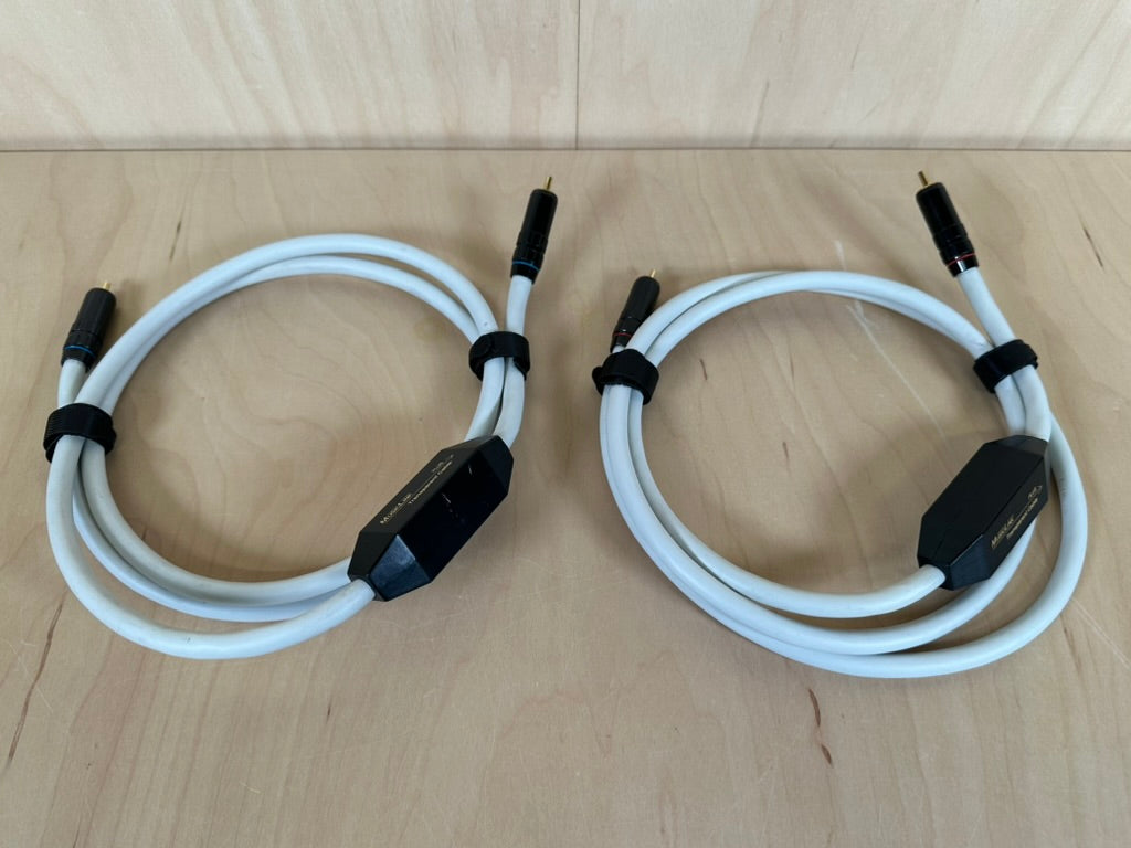 Transparent MusicLink Plus RCA Interconnects 1.5 meters