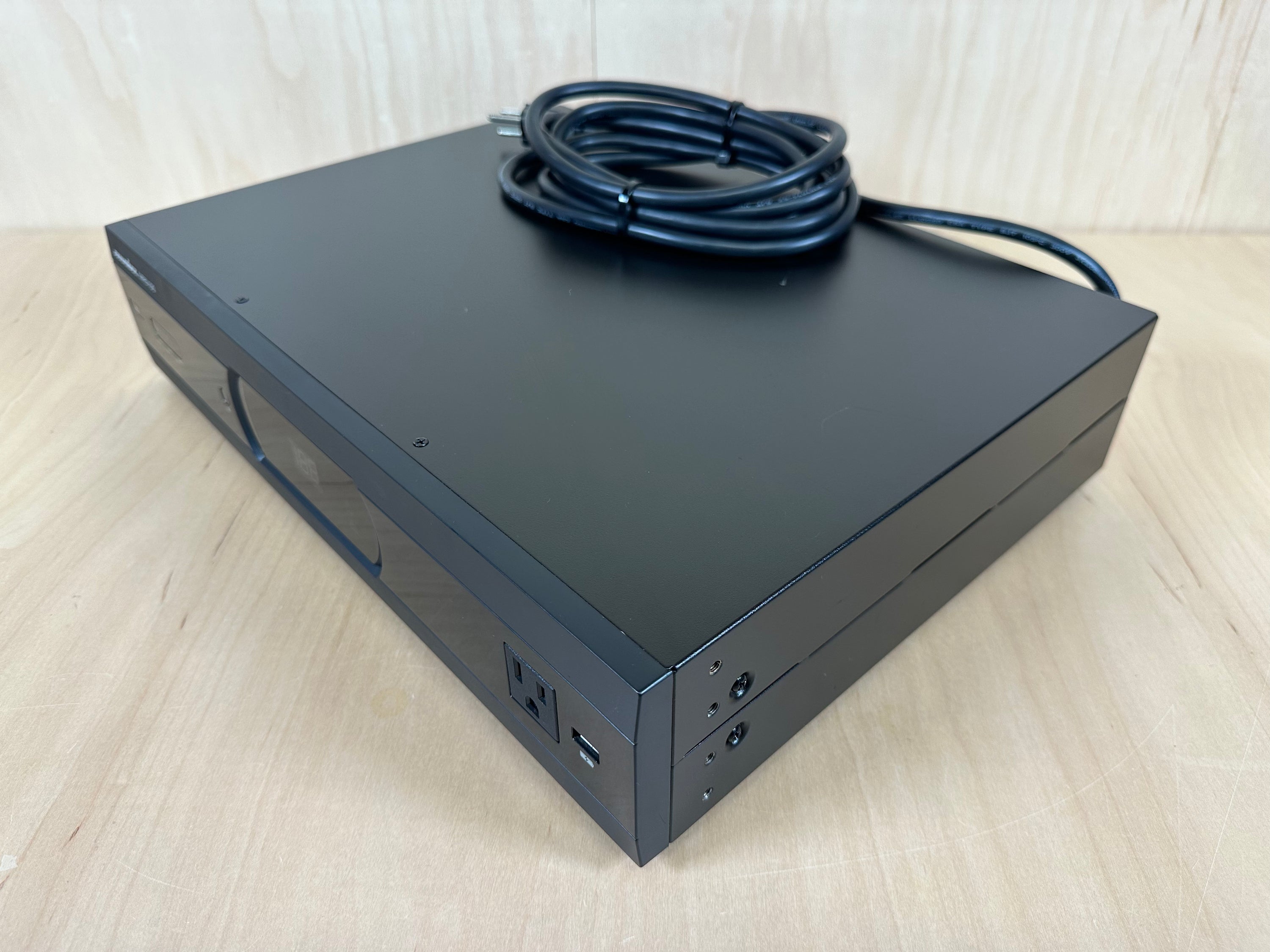 Panamax MR-5100 Power Conditioner