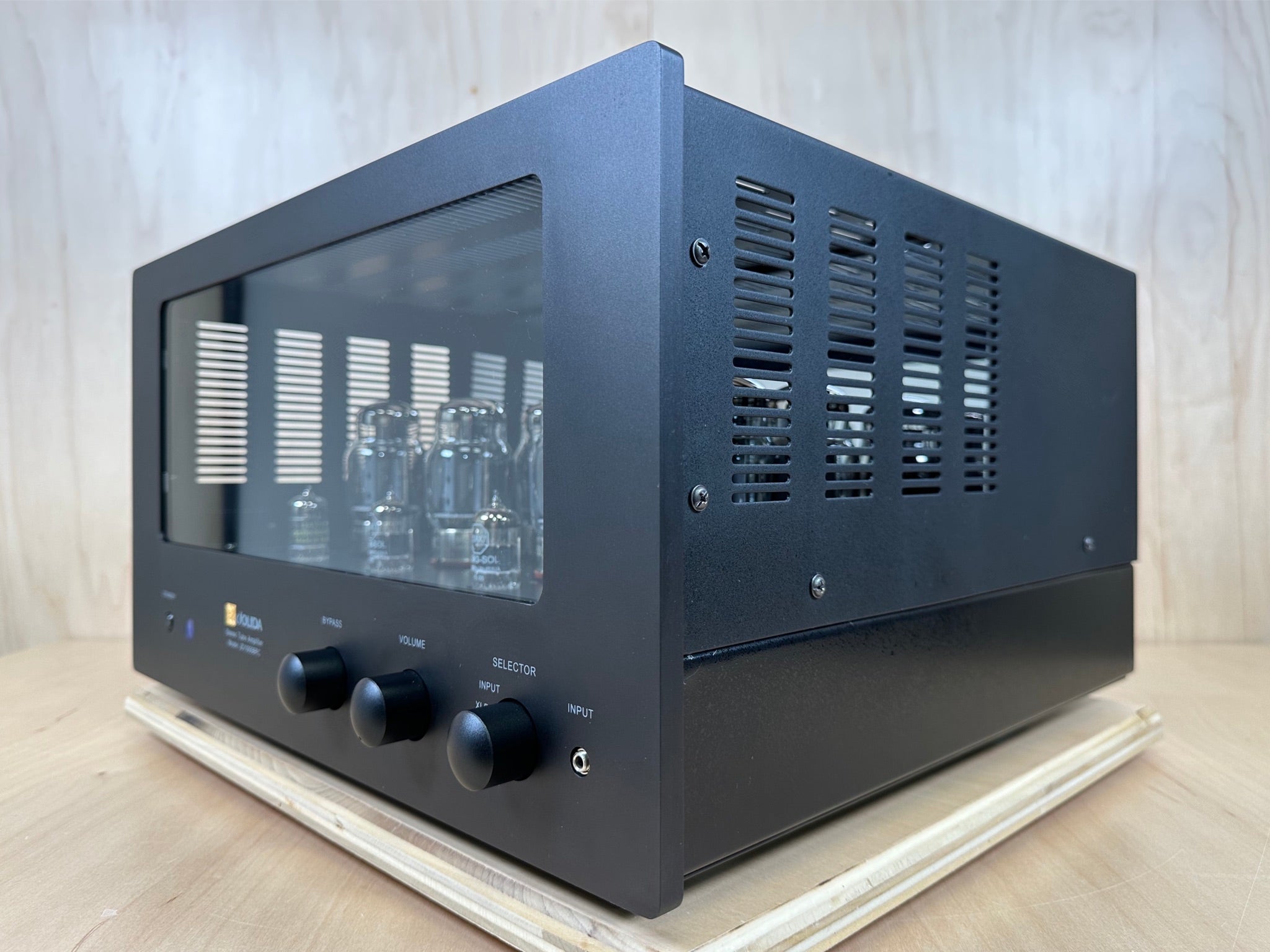 Jolida JD1000BRC Stereo Tube Amplifier w/Remote