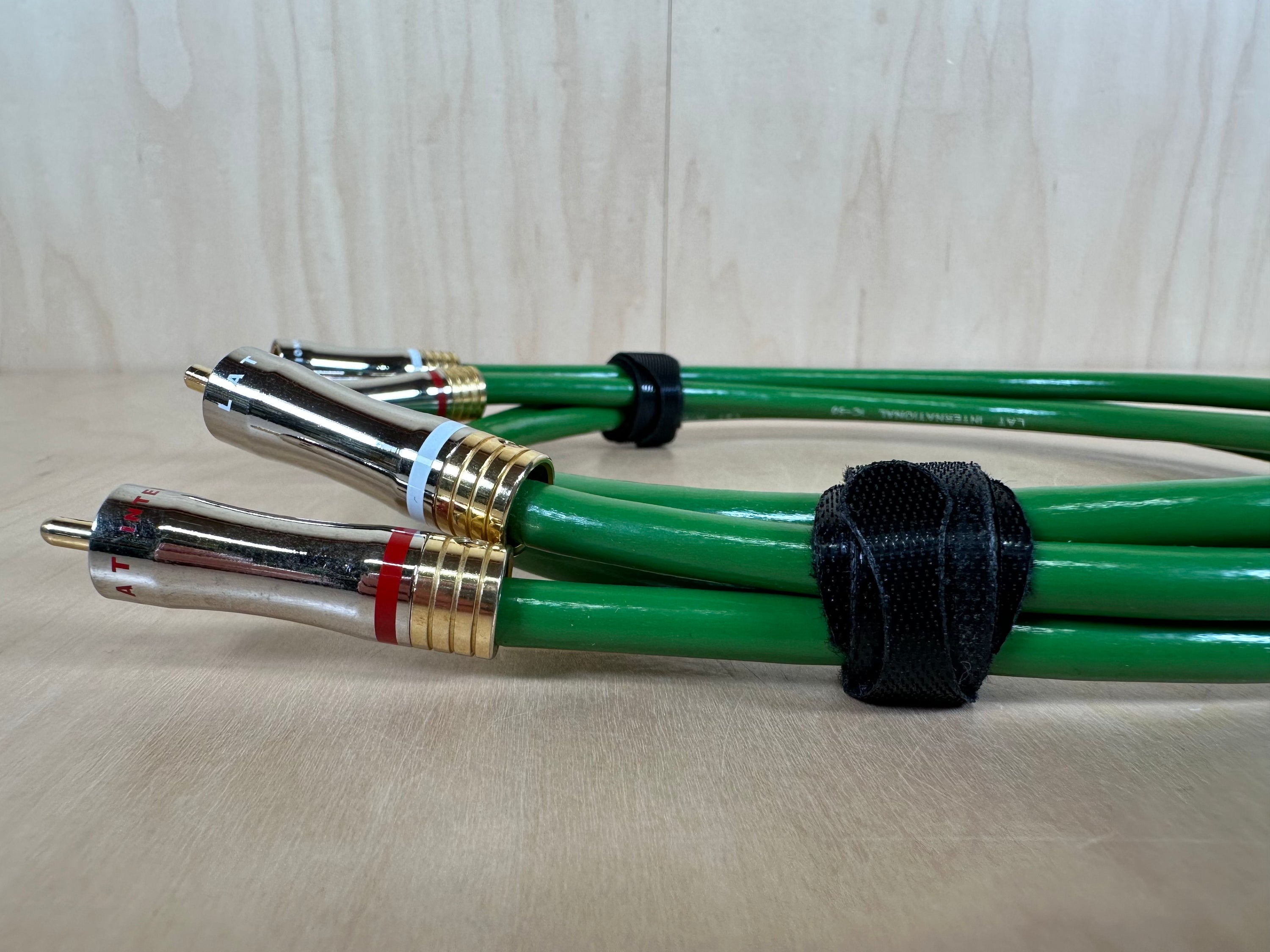 LAT International IC-50 RCA Interconnects 1 meter
