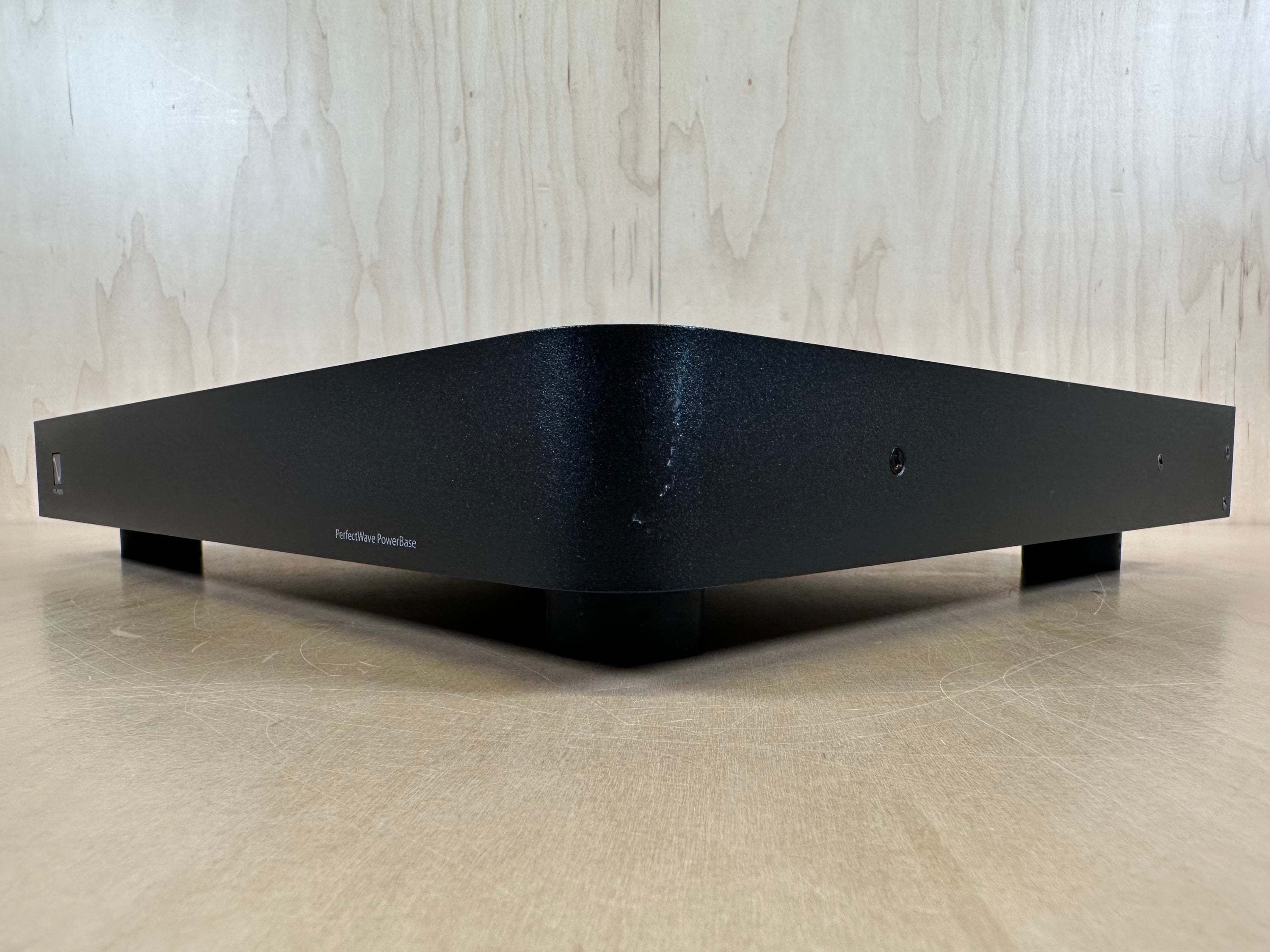 PS Audio PerfectWave PowerBase w/Factory Box