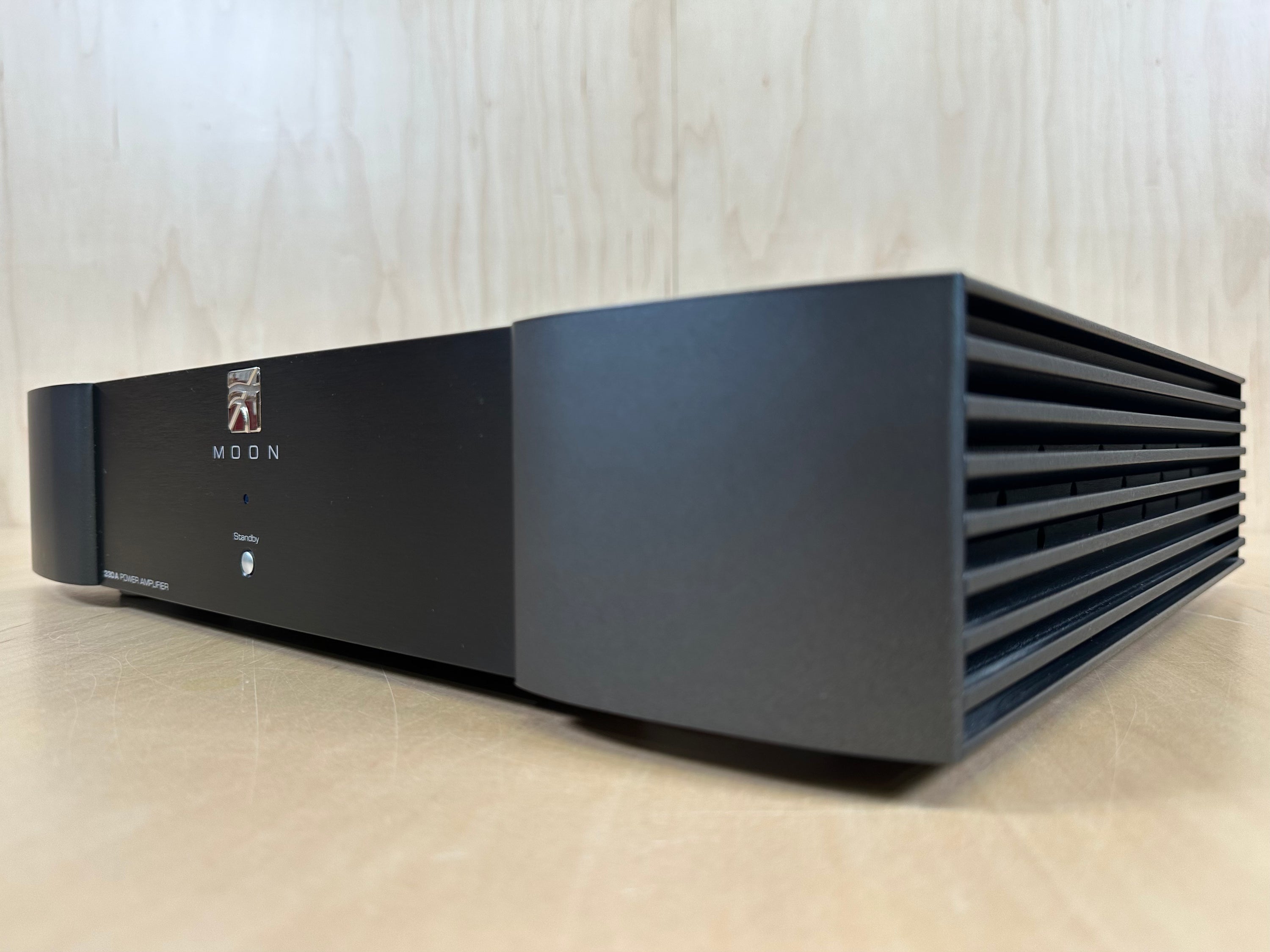 Simaudio Moon 330A Power Amplifier w/Original Box