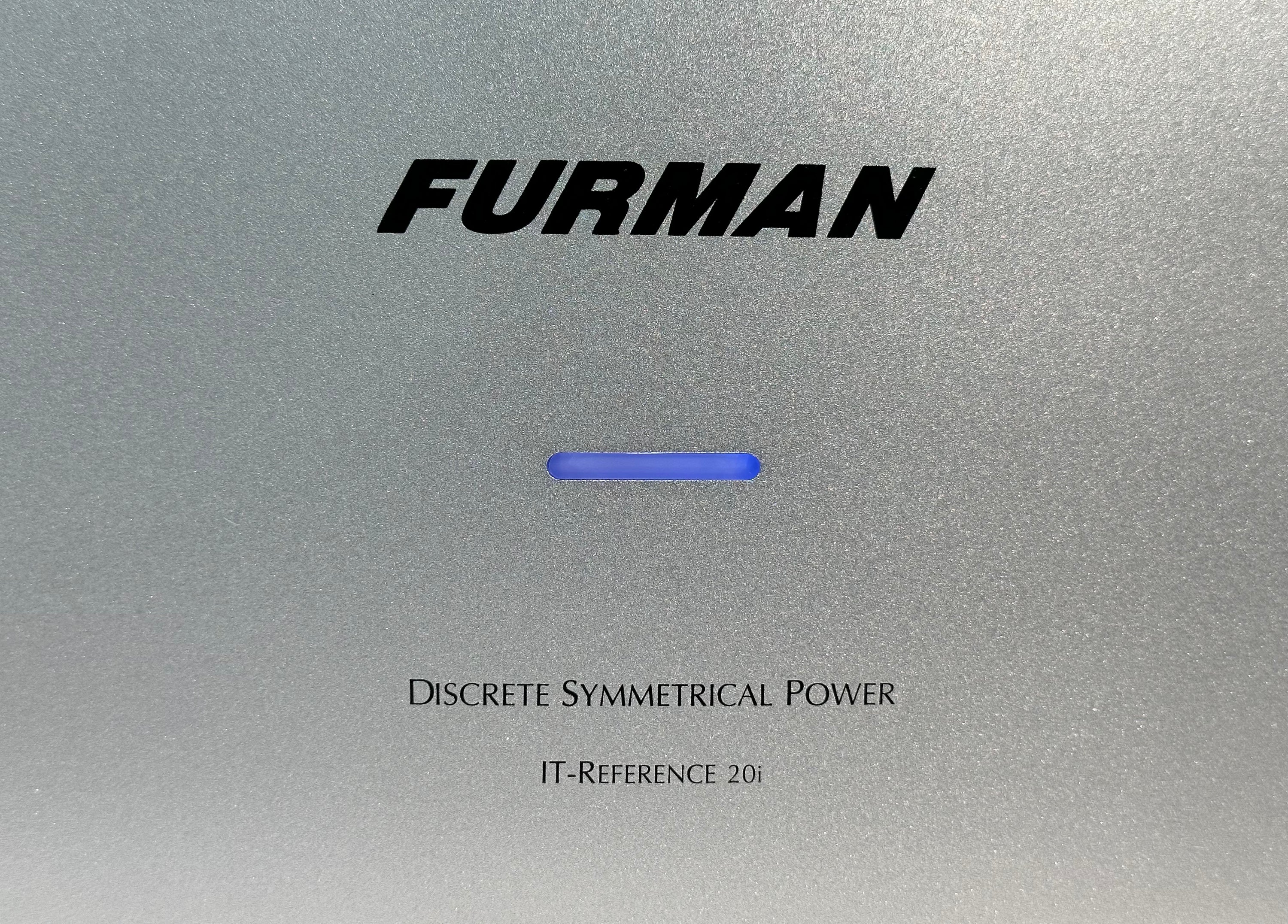 Furman IT-REFERENCE 20i Discrete Symmetrical AC Power Conditioner (20A, 120 VAC) w/Factory Box