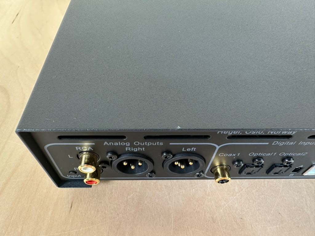 Hegel HD12 DSD DAC and Headphone Amp w/Remote