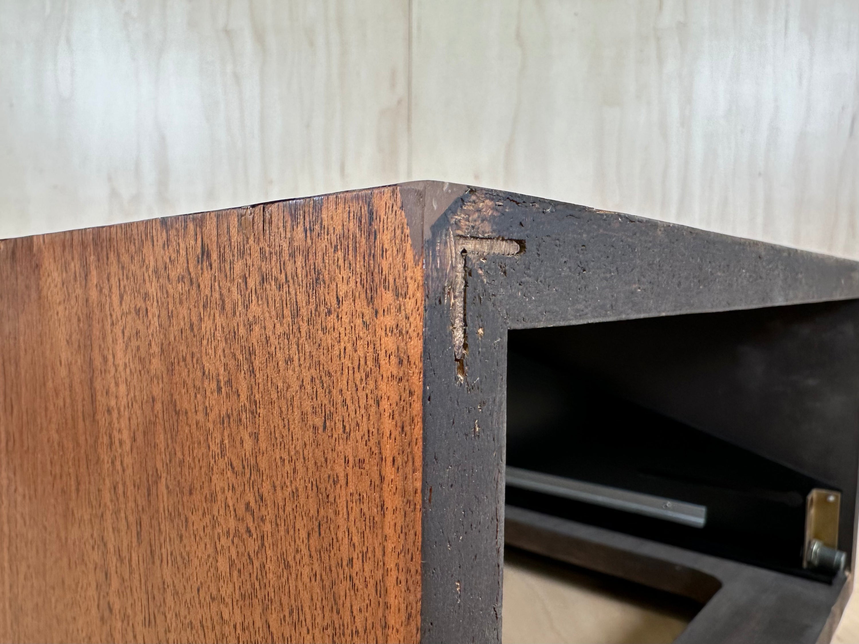 Mcintosh L21 Cabinet w/Panlocs and Slant Legs