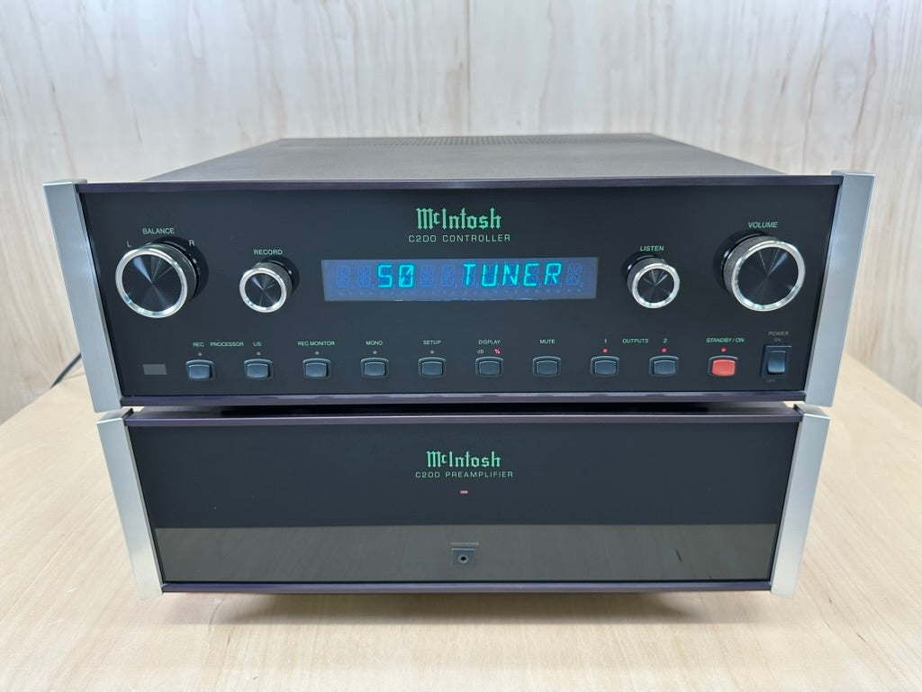 McIntosh C200 Preamplifier and Controller