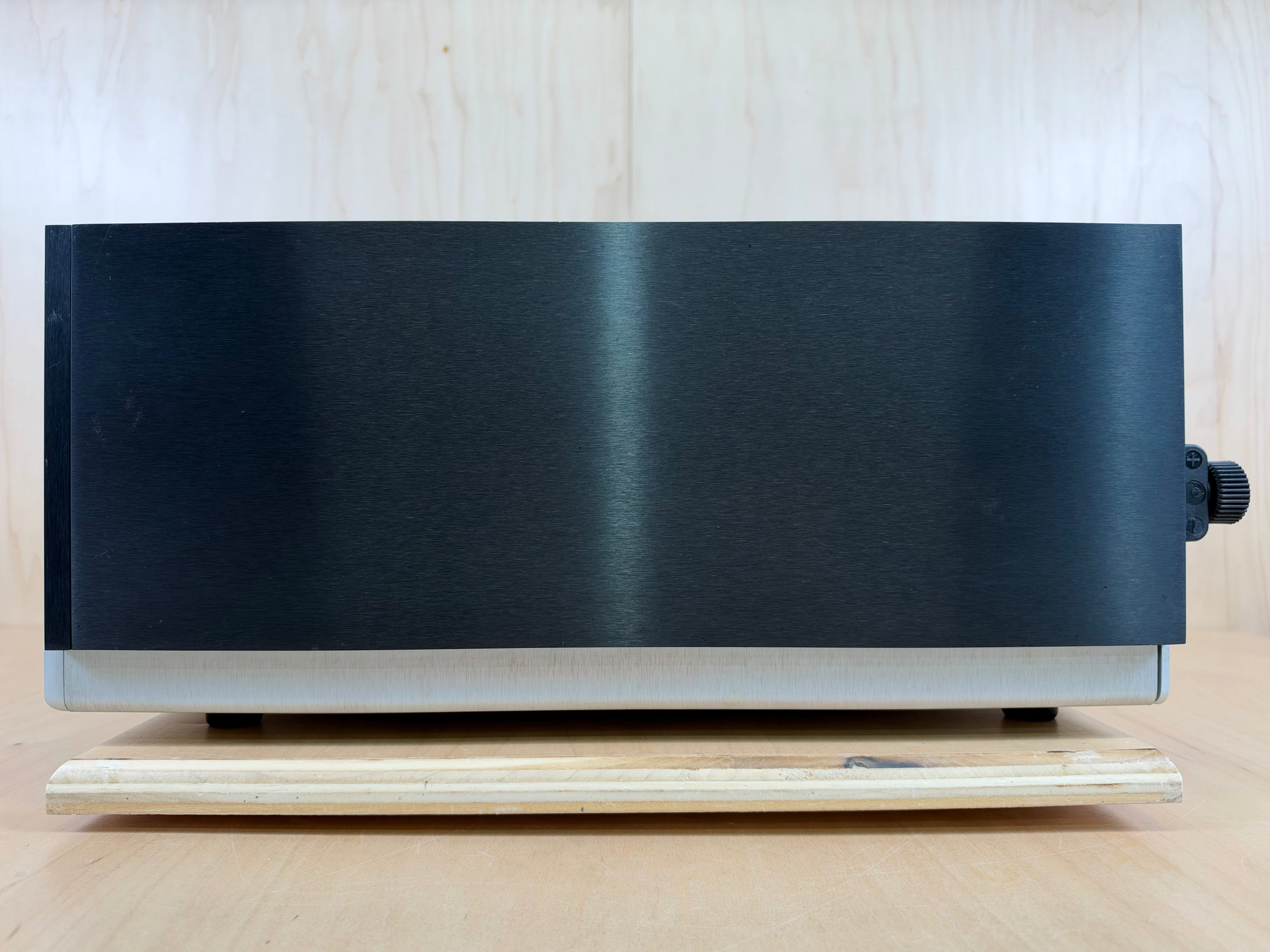 Aesthetix Atlas Signature Stereo Power Amplifier