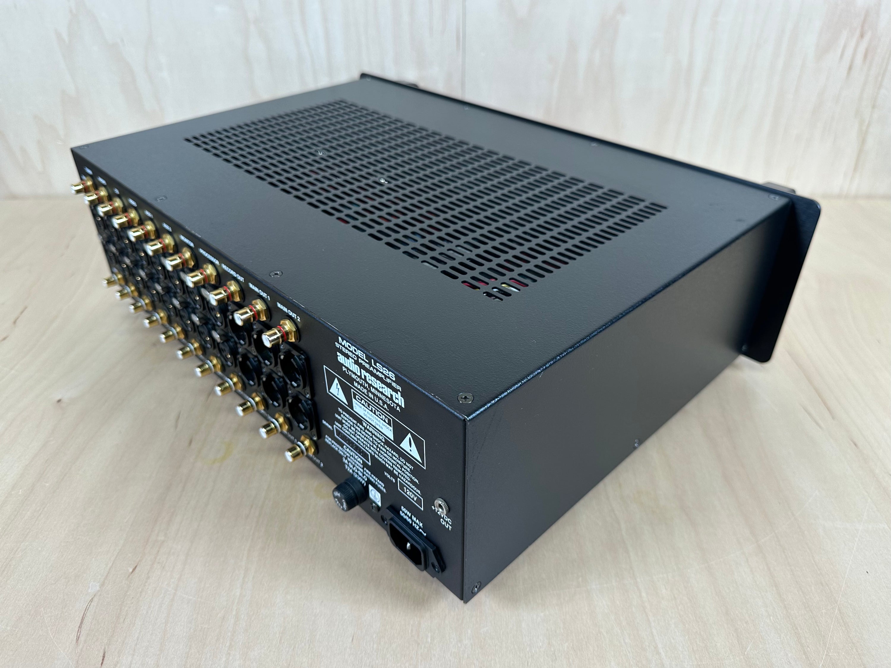 Audio Research LS26 Line Stage Vacuum Tube Preamplifier