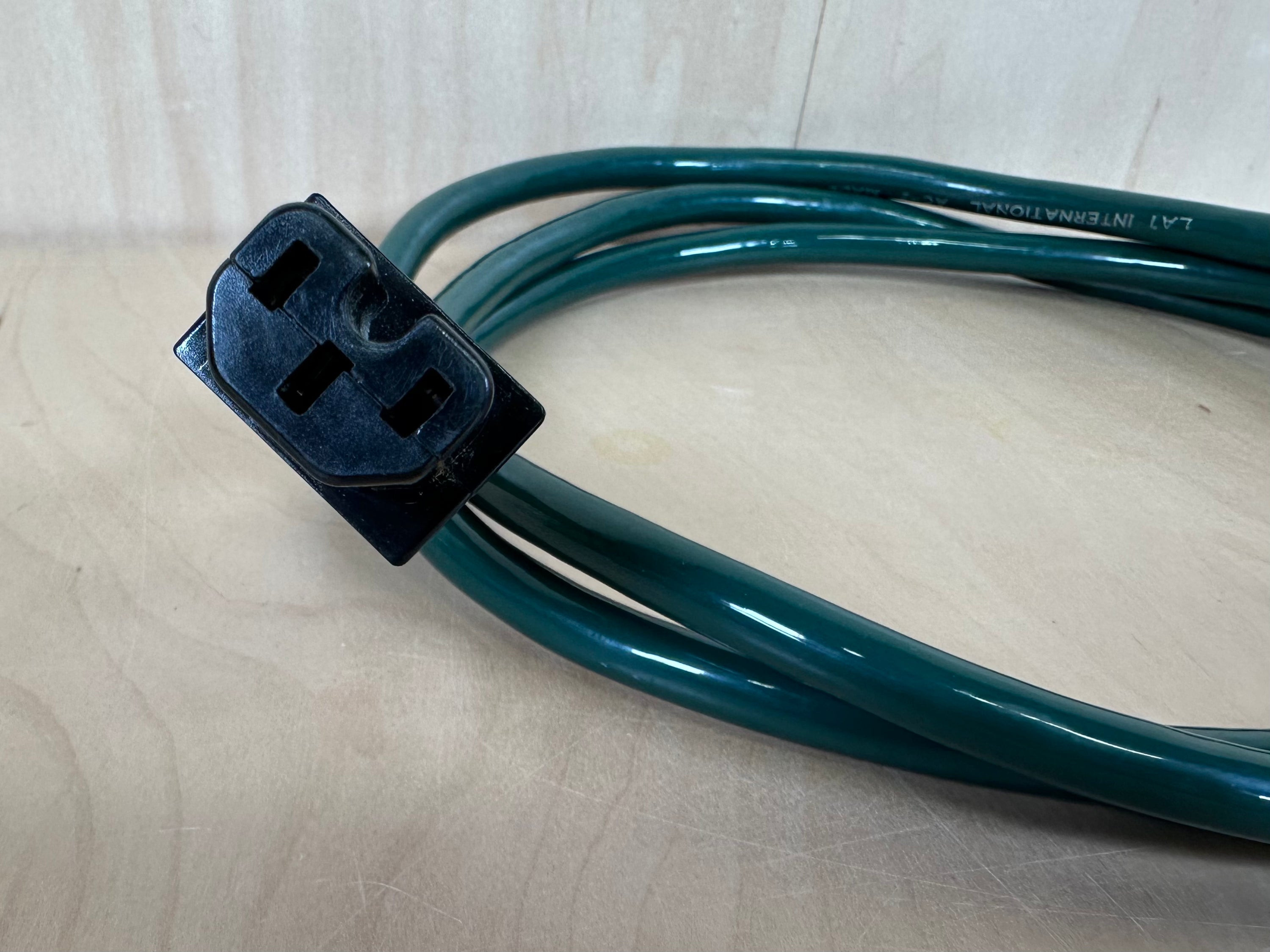 LAT International AC-2 Power Cord 6'