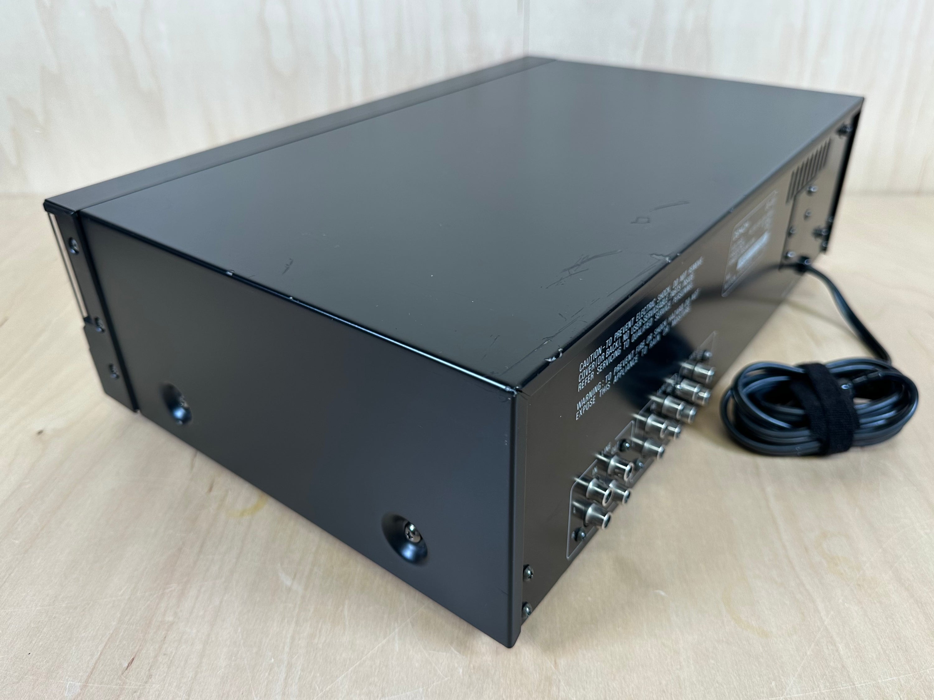 DENON DE-70 Stereo Graphic Equalizer