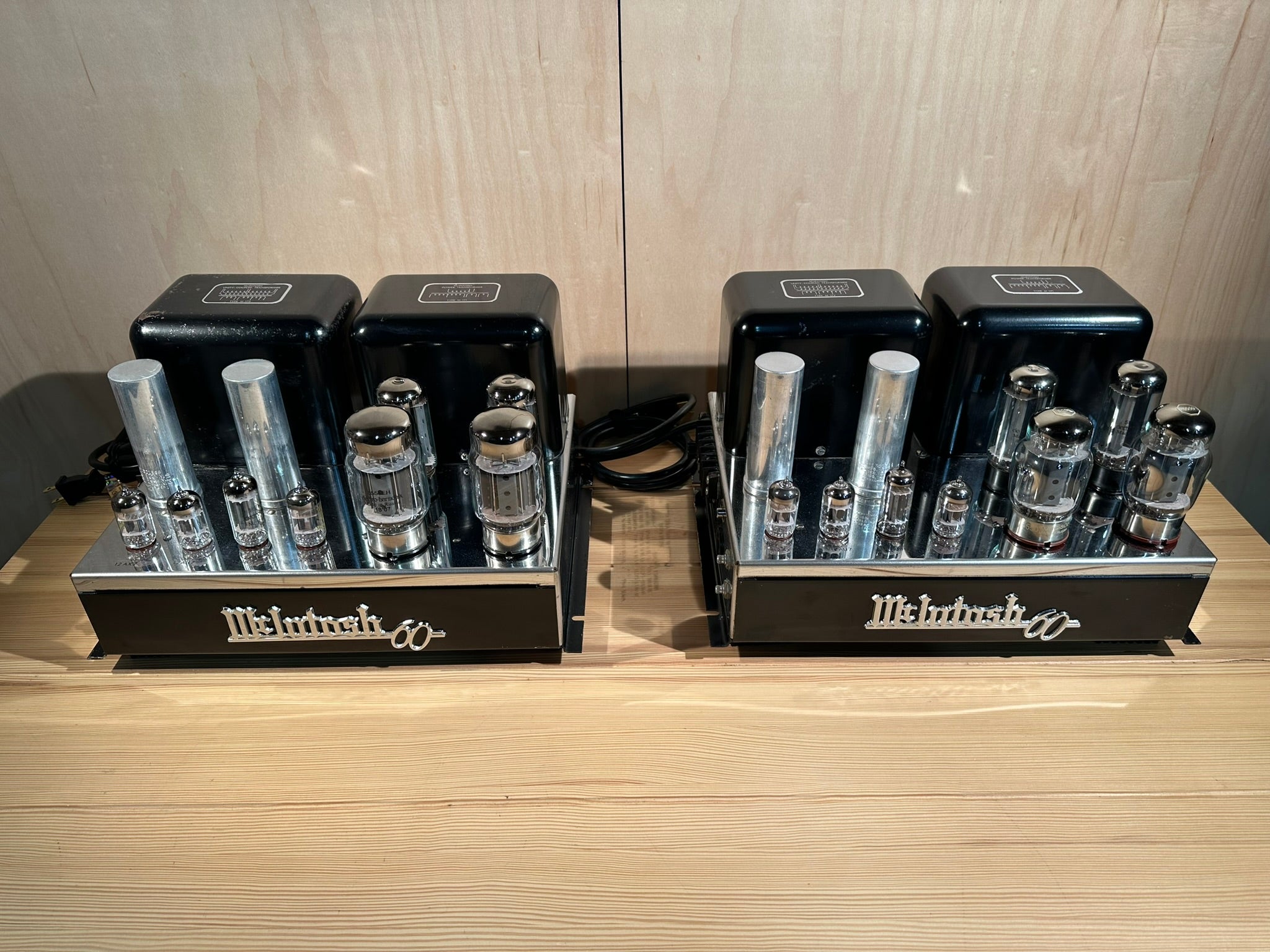 Mcintosh MC60 Monoblock Amplifiers Pair