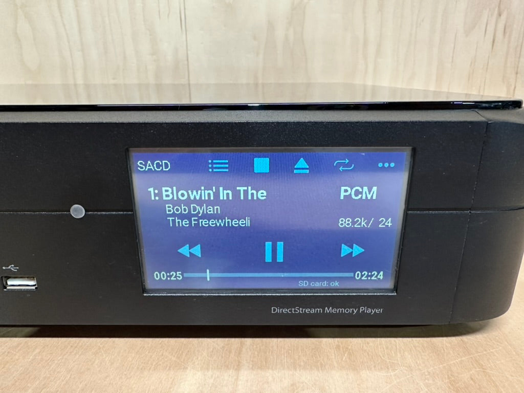 PS Audio DirectStream Memory Player. CD SACD Universal Transport w/Original Remote