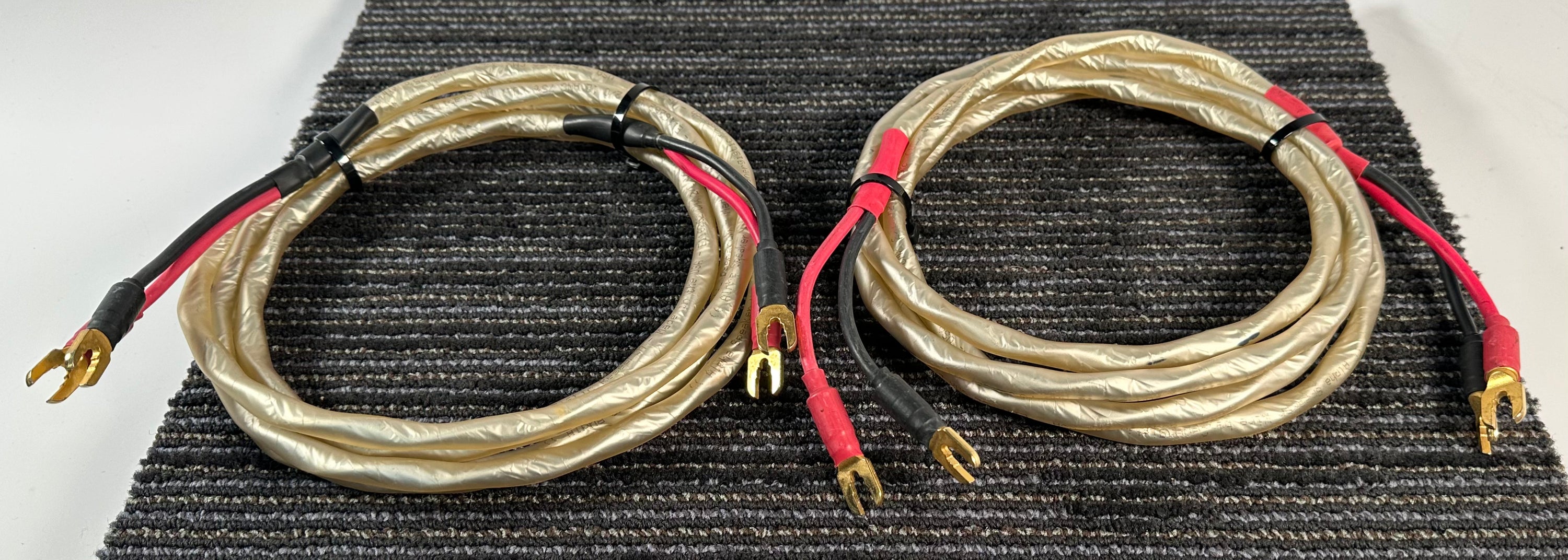 Synergistic Research Alpha Speaker Wires 8' Pair