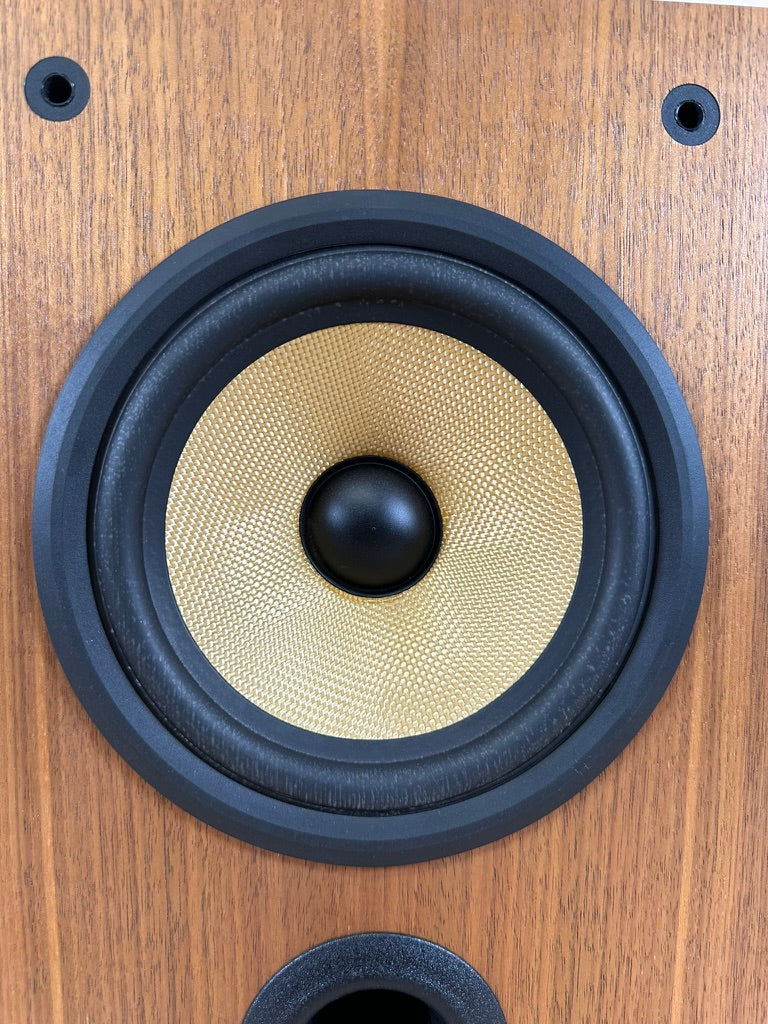 B&W Bowers & Wilkins Matrix 805 Speakers w/consecutive serial