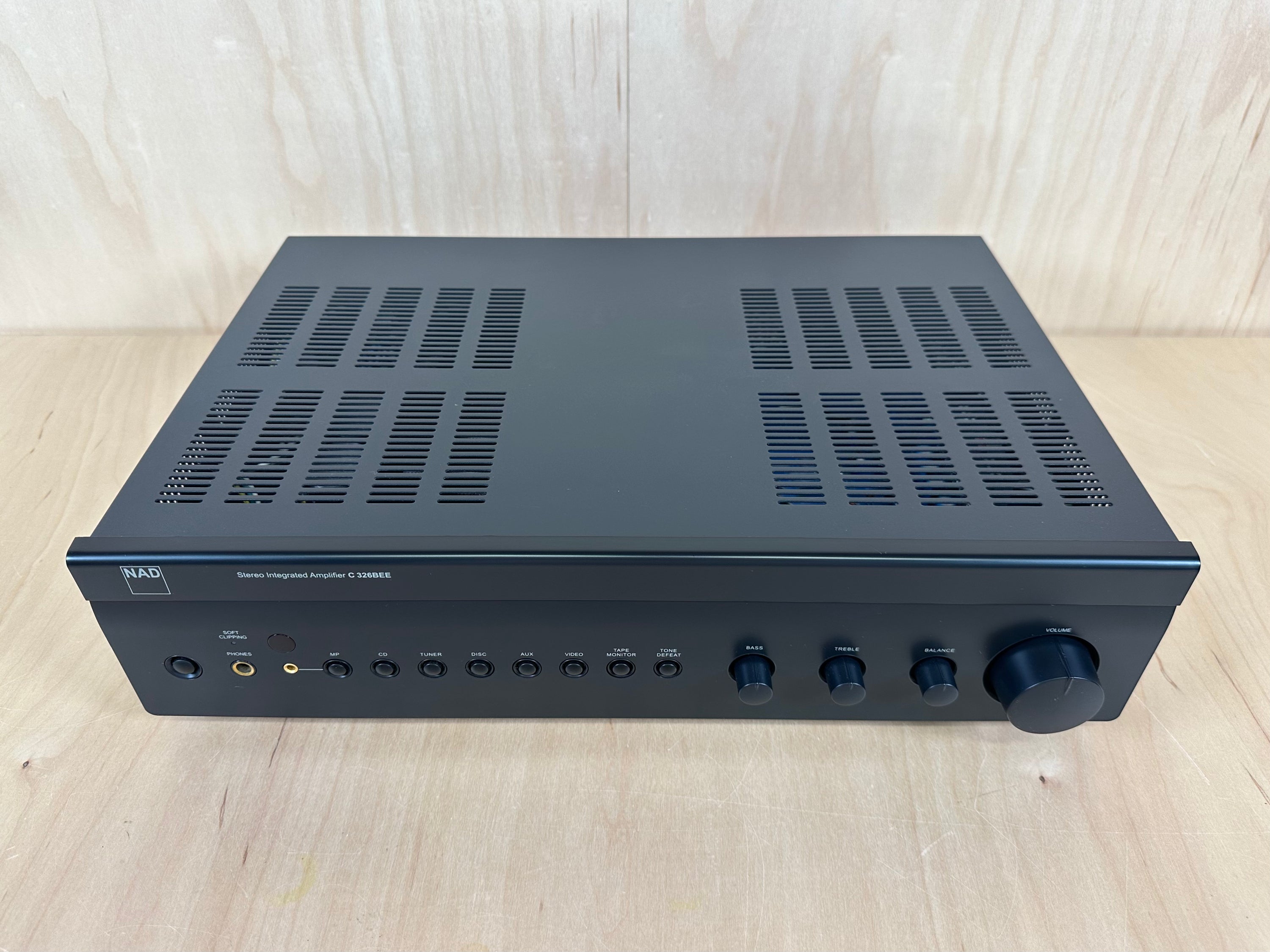 NAD C 326BEE Stereo Integrated Amplifier