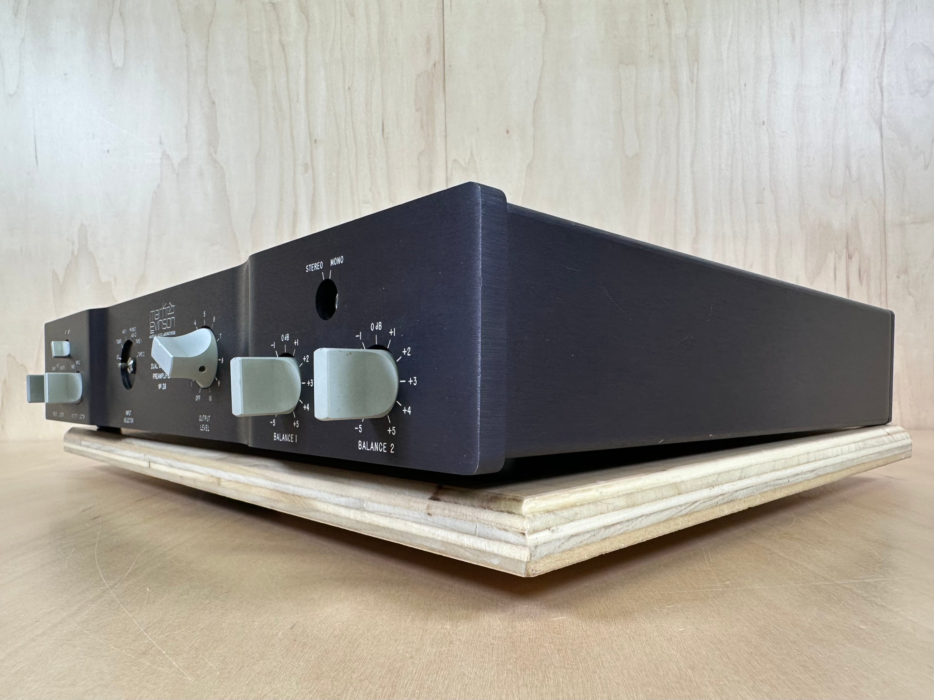 Mark Levinson Dual Monaural Preamplifier No.26 FOR PARTS