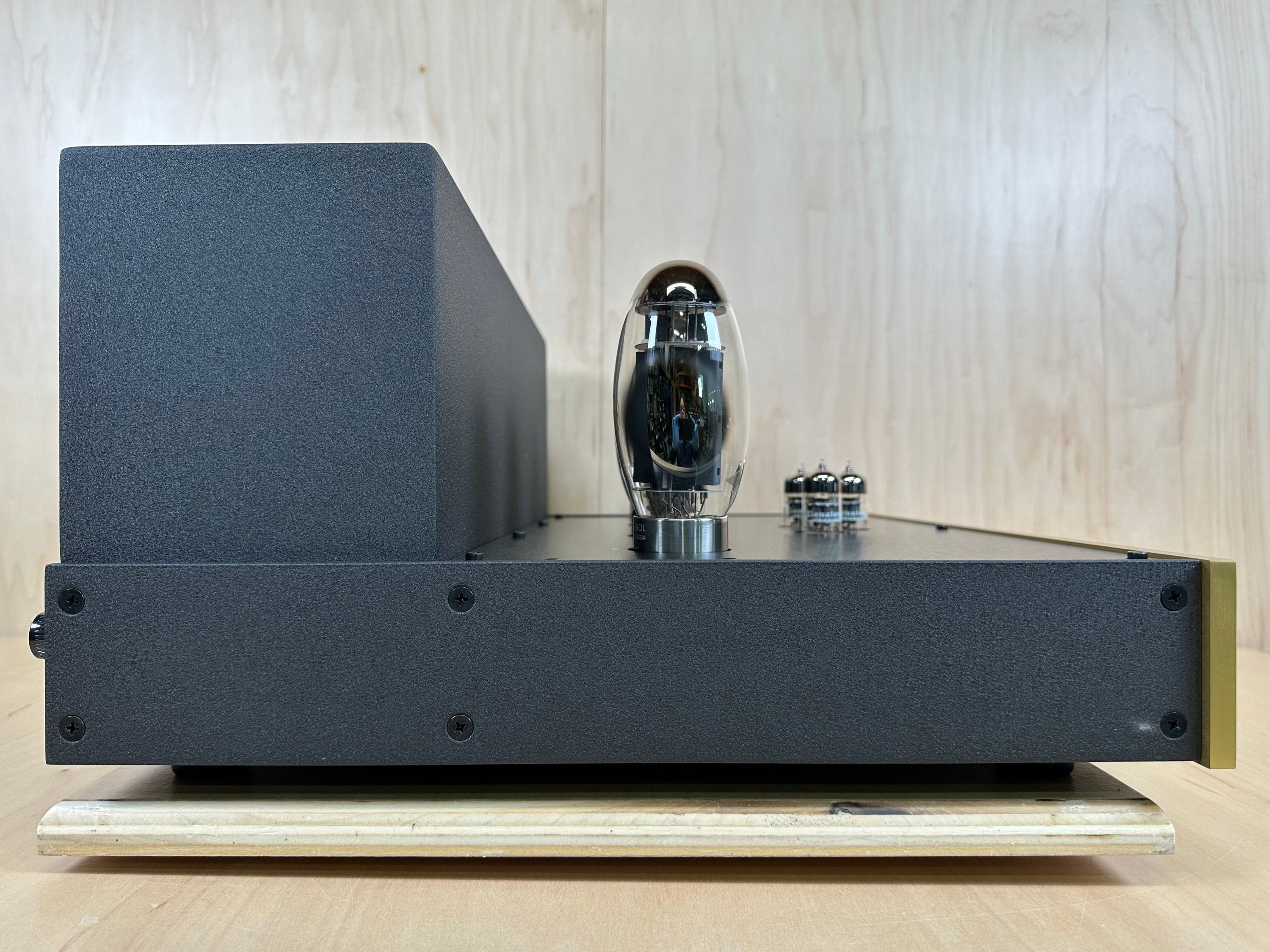 Conrad Johnson ART150 Amplifier Open Box