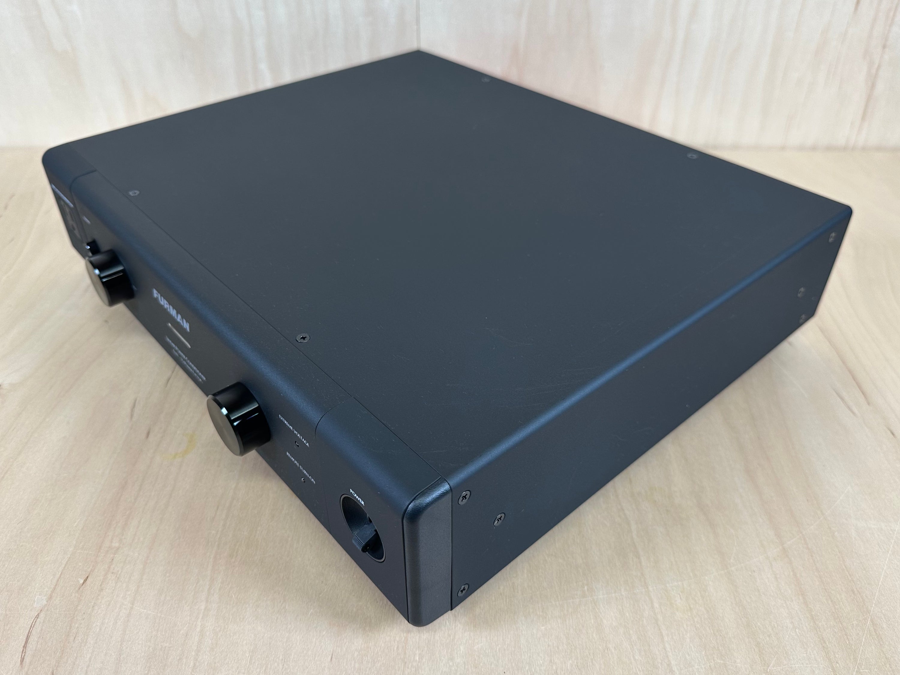 Furman Elite-15 PF i Linear Filtering AC Power Conditioner Orig Box