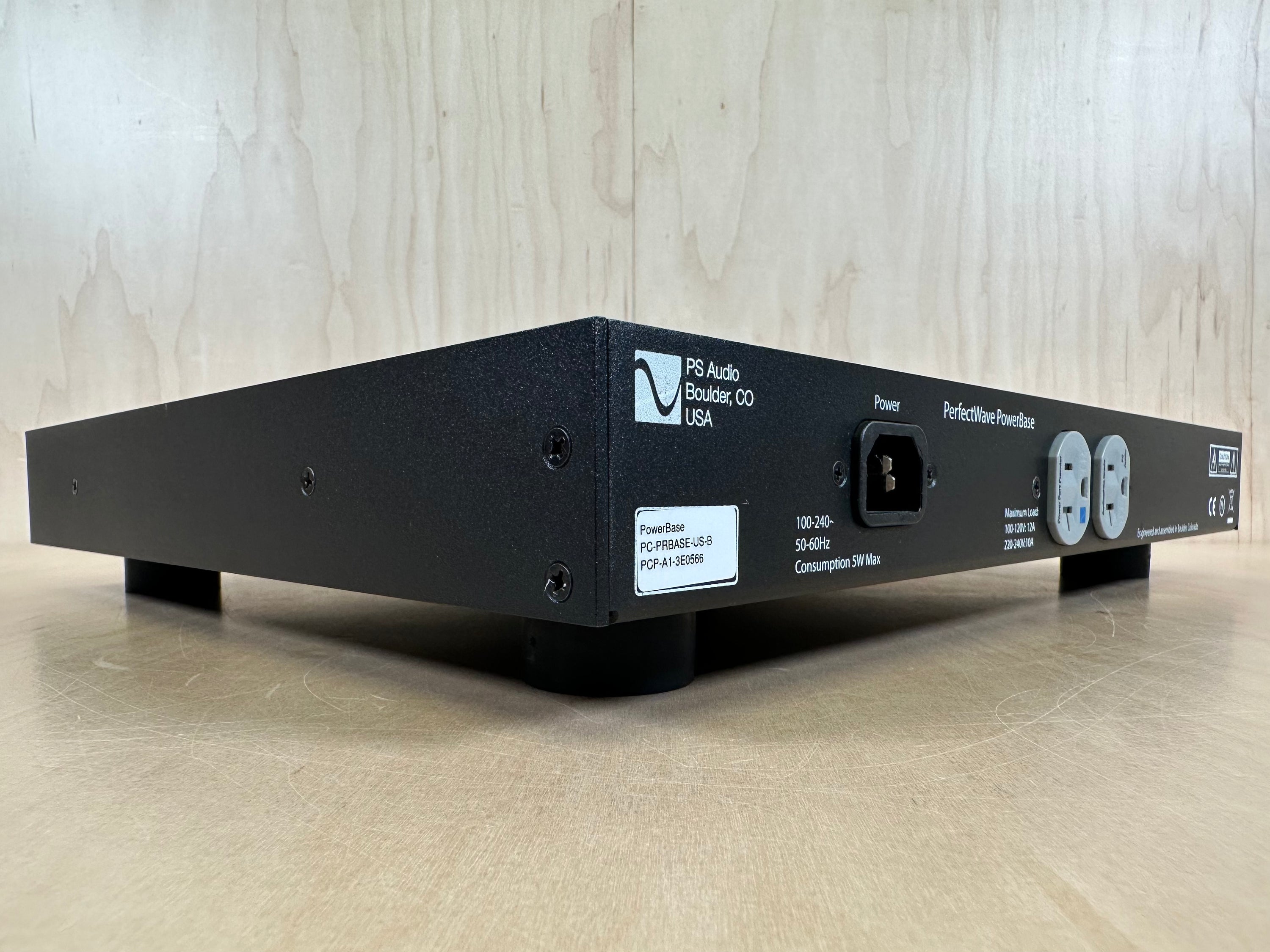 PS Audio PerfectWave PowerBase w/Factory Box