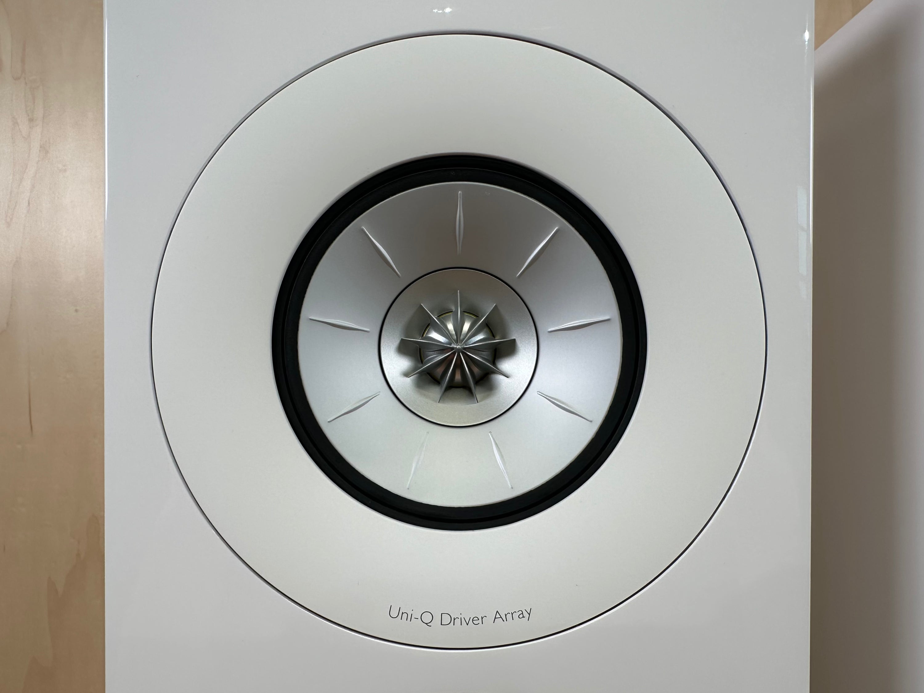 KEF R3 Speakers in Gloss White (NOT META)