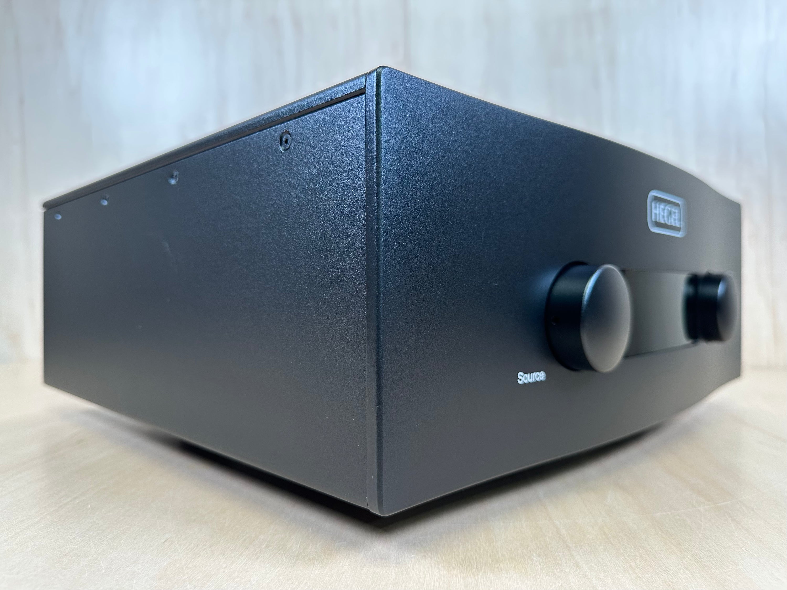 Hegel H590 Flagship Integrated Amp w/Remote and Original Box