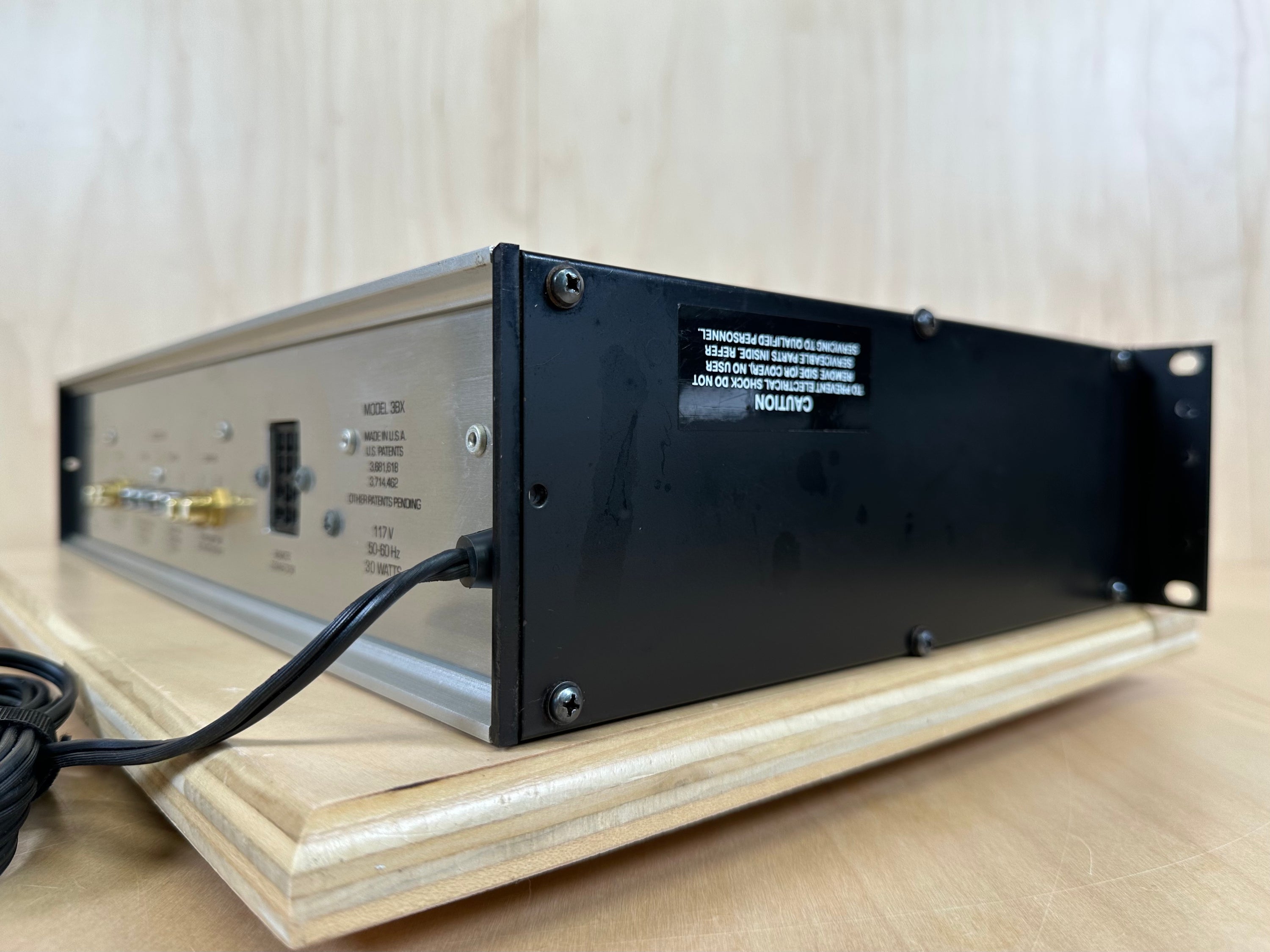 dbx 3BX 3 Band Dynamic Range Expander