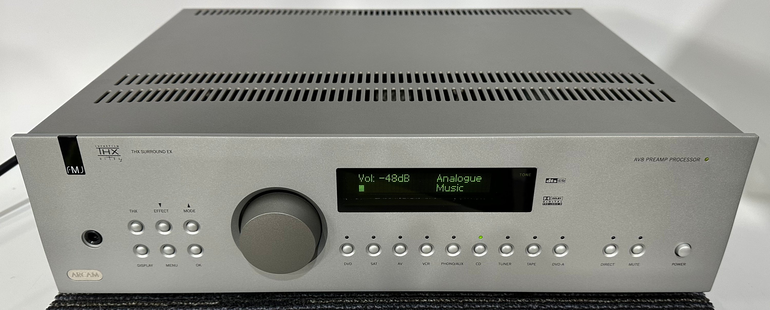 Arcam FMJ AV8 Preamp Processor Multi Channel THX w/Remote