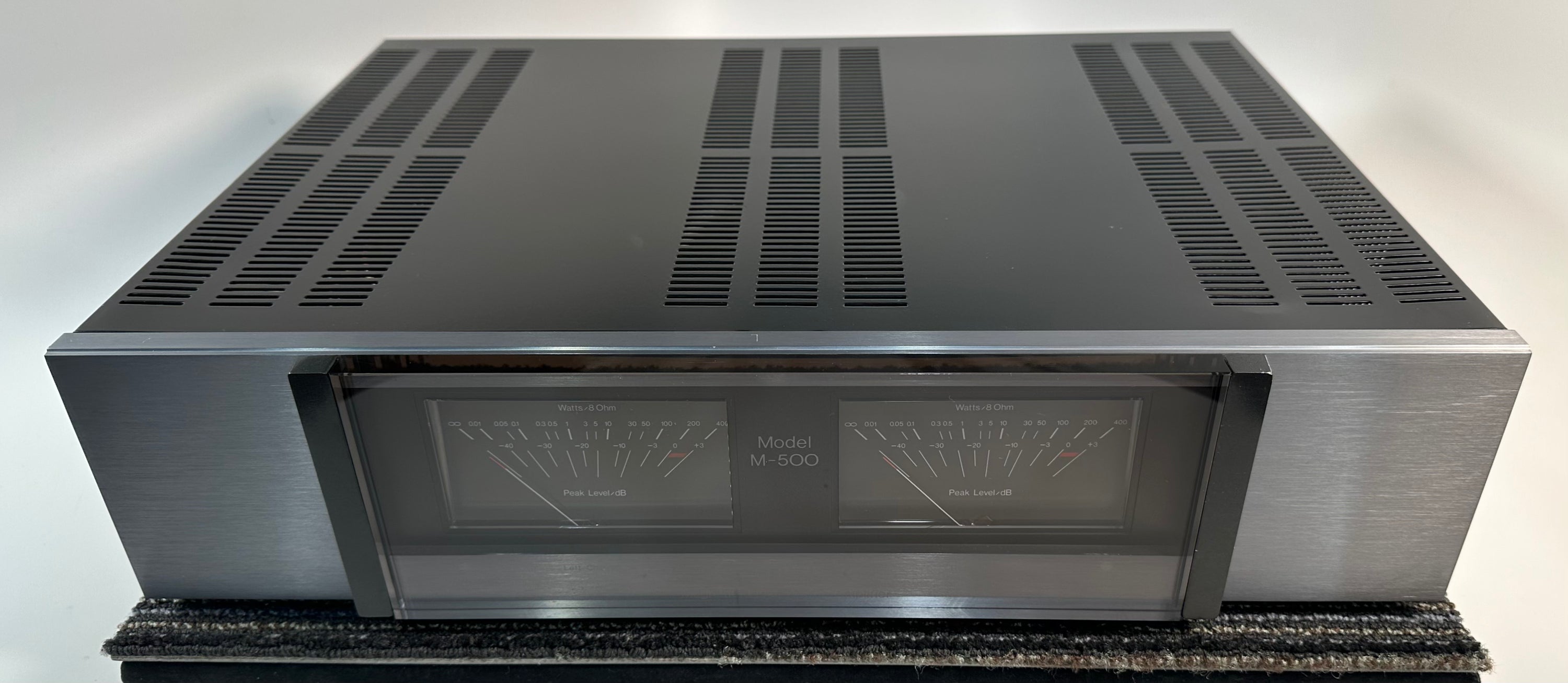 Carver M-500 Magnetic Field Power Amplifier