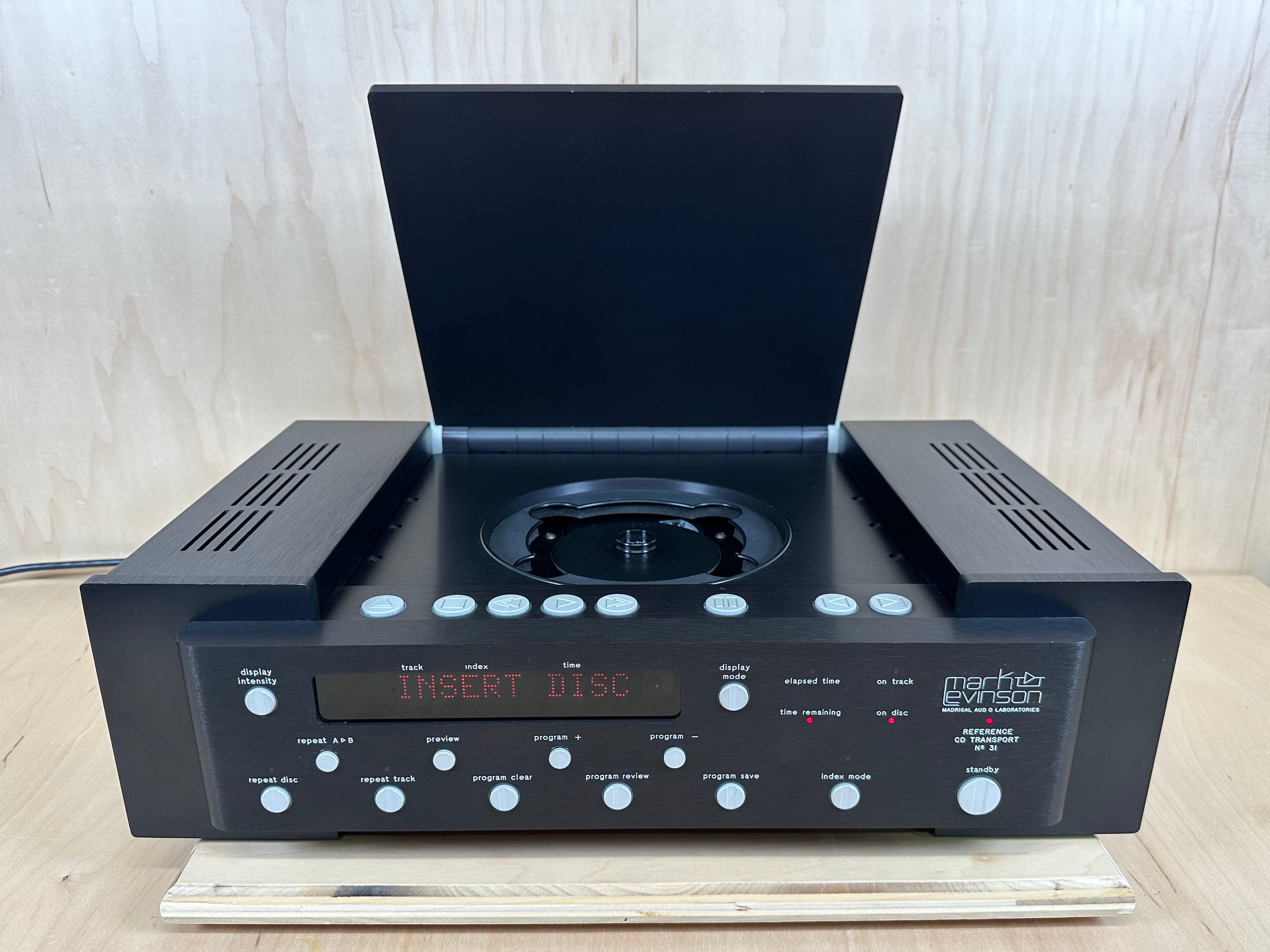 Mark Levinson No. 31 CD Transport Motorized Top Loading