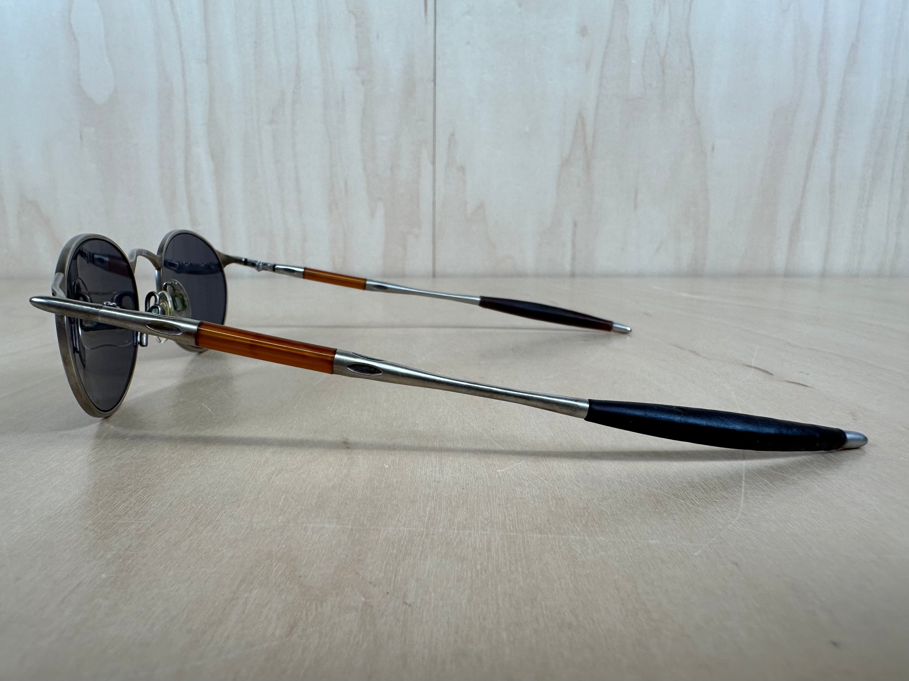 OAKLEY OO JORDAN E WIRE 49 20