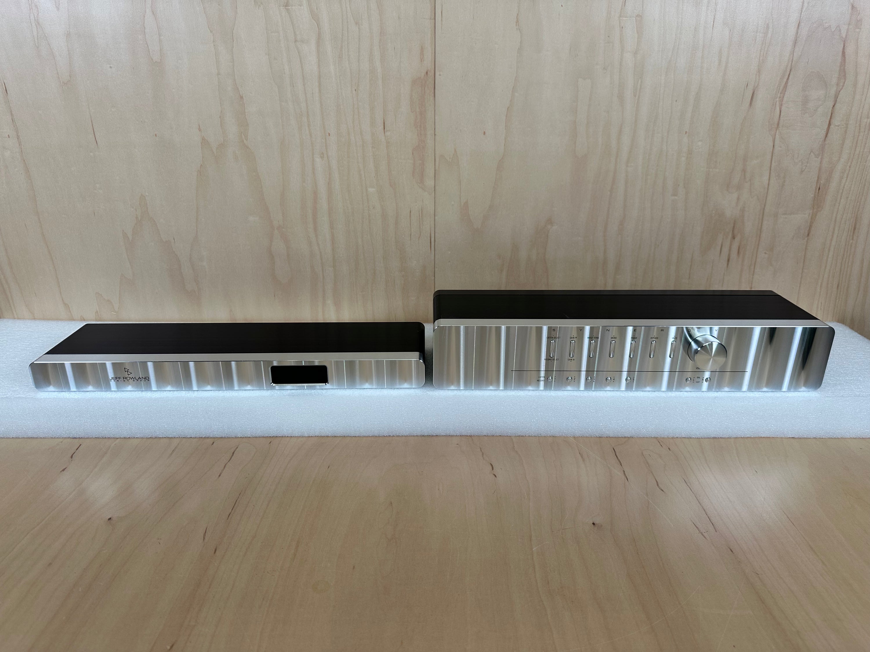 Jeff Rowland Synergy Series 2 Preamp w/Separate Power Supply