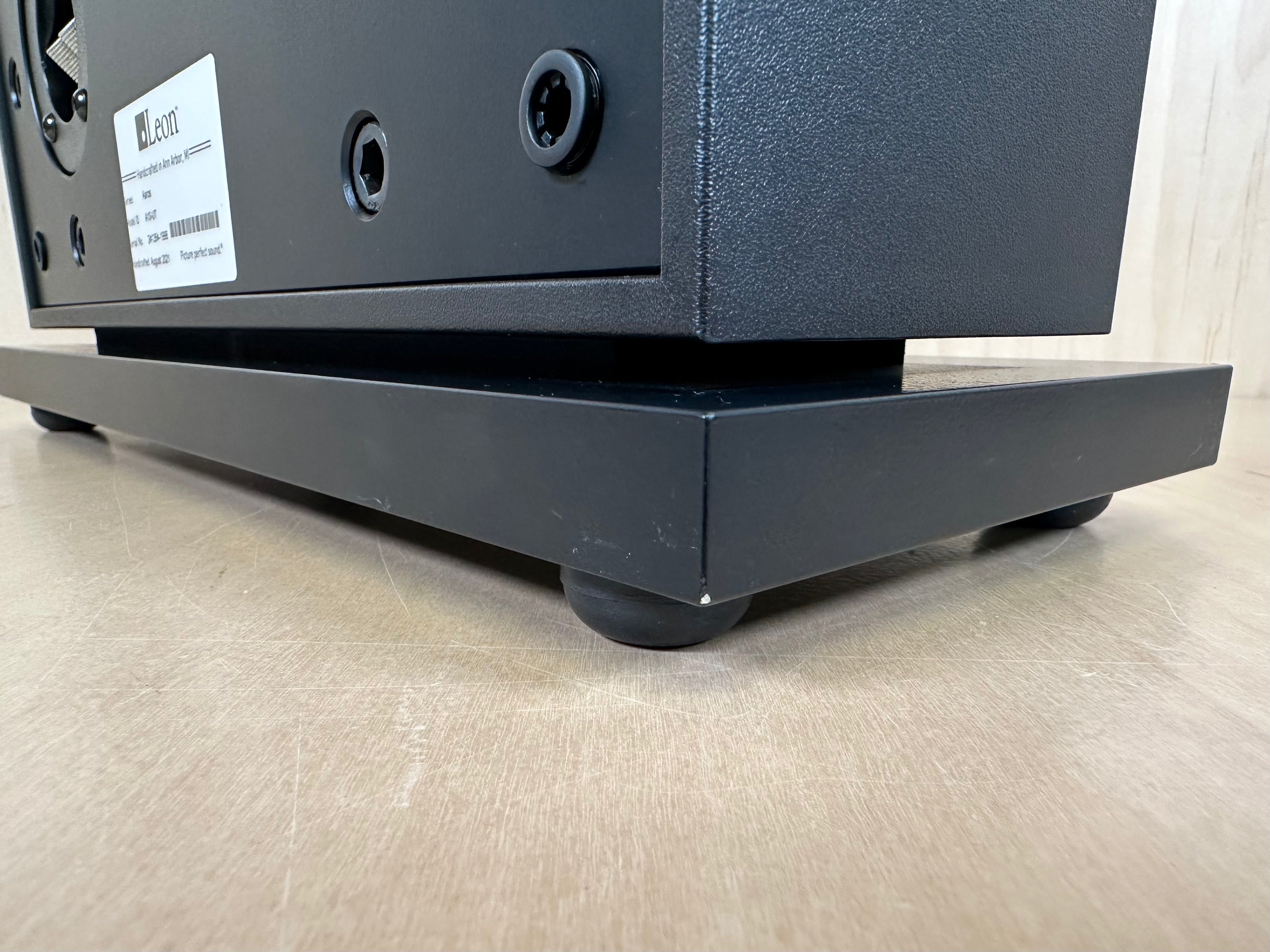 Leon Aaros A10-UT Passive Subwoofer