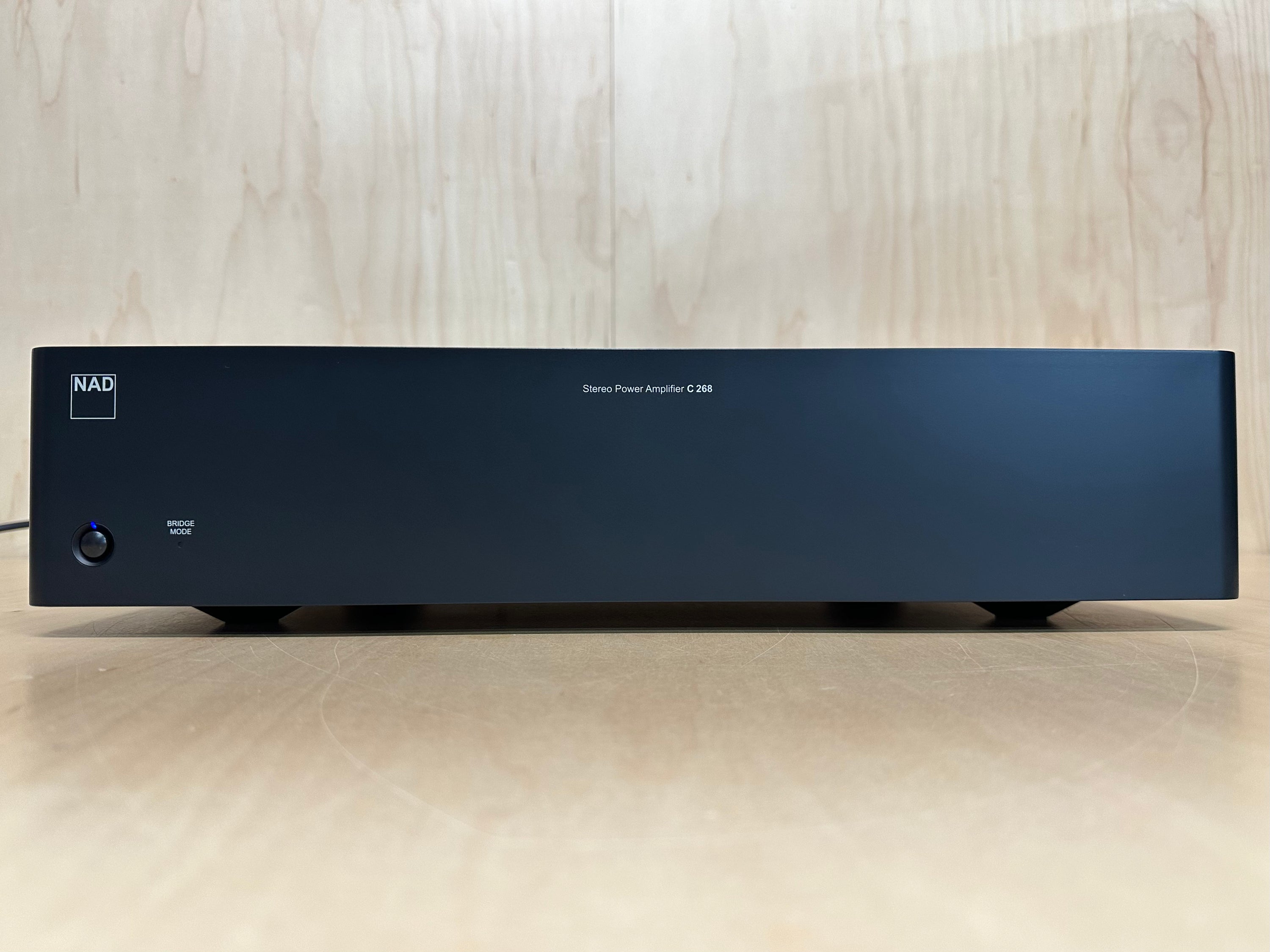 NAD C268 Stereo Amplifier